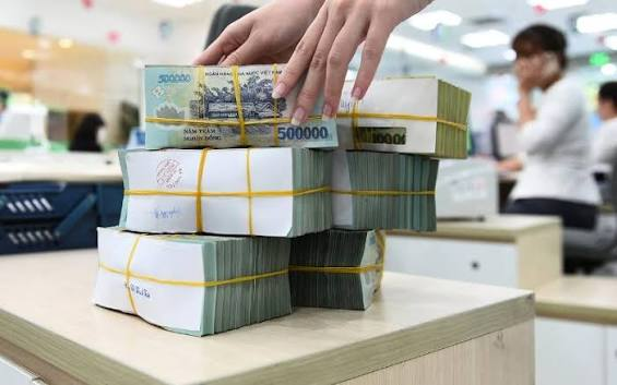 Lời khuy&ecirc;n cho người th&iacute;ch gửi tiết kiệm kỳ hạn ngắn: Linh hoạt hơn nhưng đừng bỏ qua 2 rủi ro n&agrave;y - Ảnh 2.