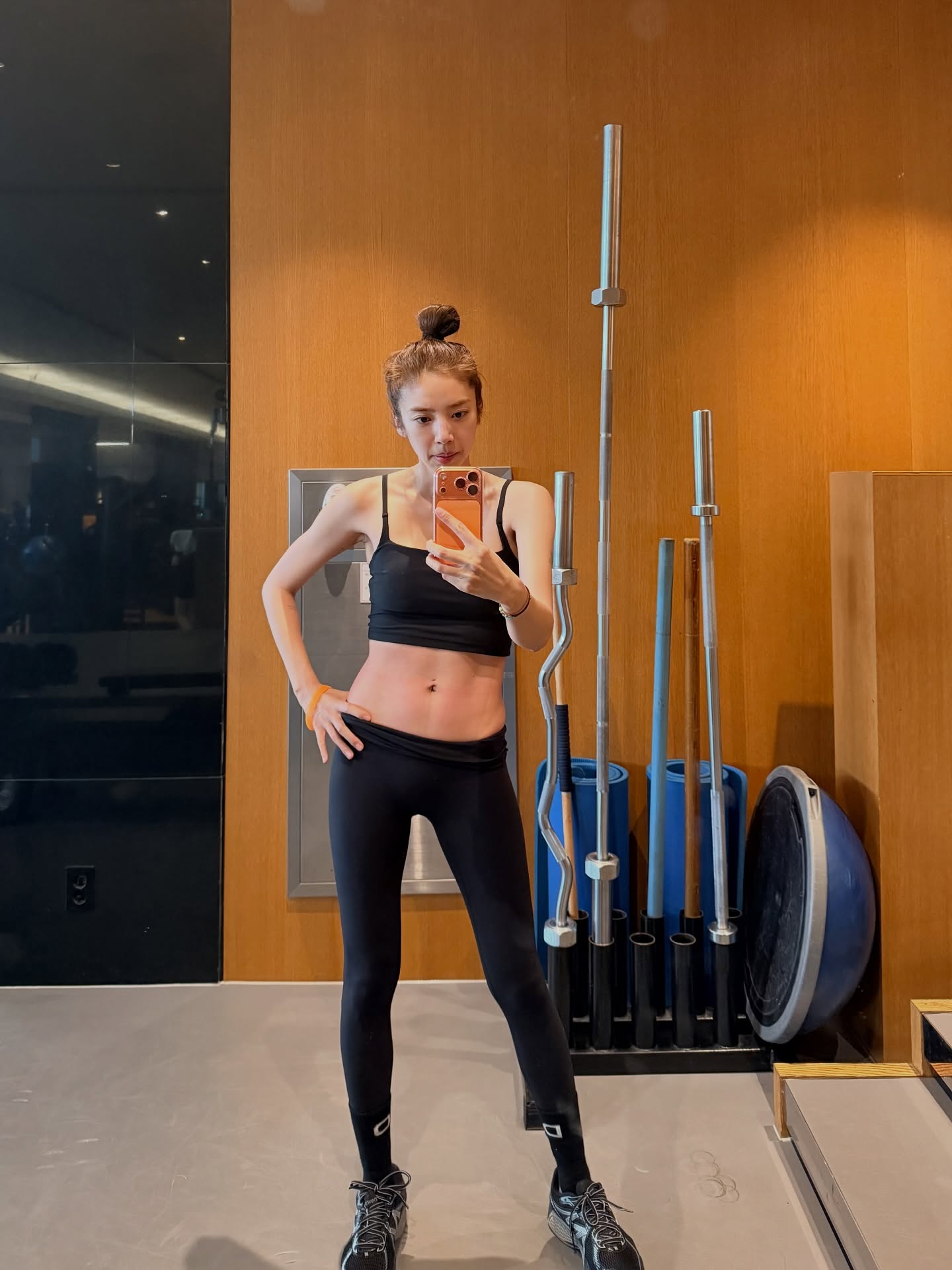 Mẹ bỉm sexy nhất Hàn Quốc Son Dam Bi giảm 21kg thành công sau sinh - Ảnh 2. Mẹ bỉm sexy nhất Hàn Quốc Son Dam Bi giảm 21kg thành công sau sinh - Ảnh 2.