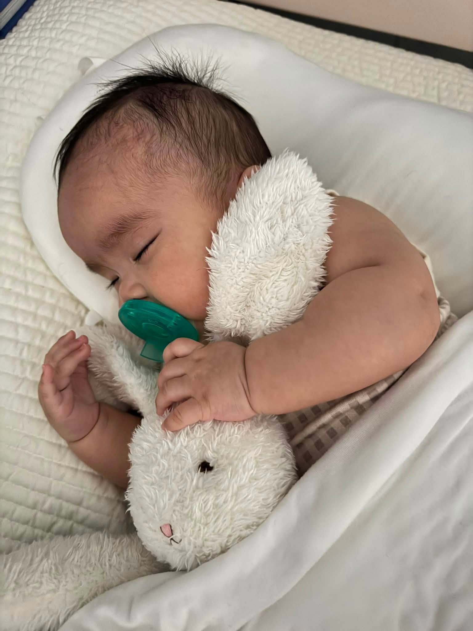 Con g&aacute;i Ng&ocirc; Thanh V&acirc;n vừa bập bẹ tập n&oacute;i đ&atilde; nhớ hết t&ecirc;n 10 &ldquo;bạn th&acirc;n&rdquo; trong nh&agrave; - Ảnh 3.