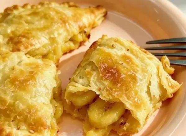 C&aacute;ch l&agrave;m b&aacute;nh chuối gi&ograve;n tan kh&ocirc;ng cần pha bột, thơm ngon dễ l&agrave;m tại nh&agrave; - Ảnh 2.