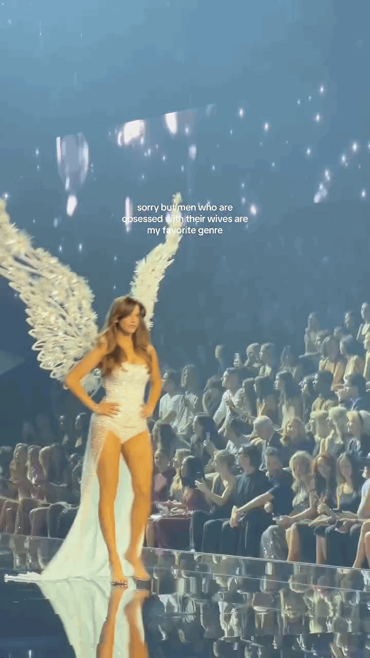 Khoảnh khắc ngọt ng&agrave;o của Barbara Palvin v&agrave; Dylan Sprouse tại Victoria &rsquo; s Secret 2026 - Ảnh 1.