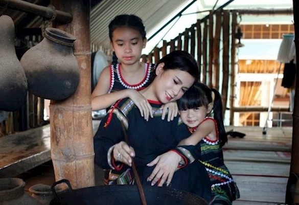 V&igrave; sao cả 4 con của Đặng L&ecirc; Nguy&ecirc;n Vũ v&agrave; L&ecirc; Ho&agrave;ng Diệp Thảo đều mang chung 1 t&ecirc;n - Ảnh 4.
