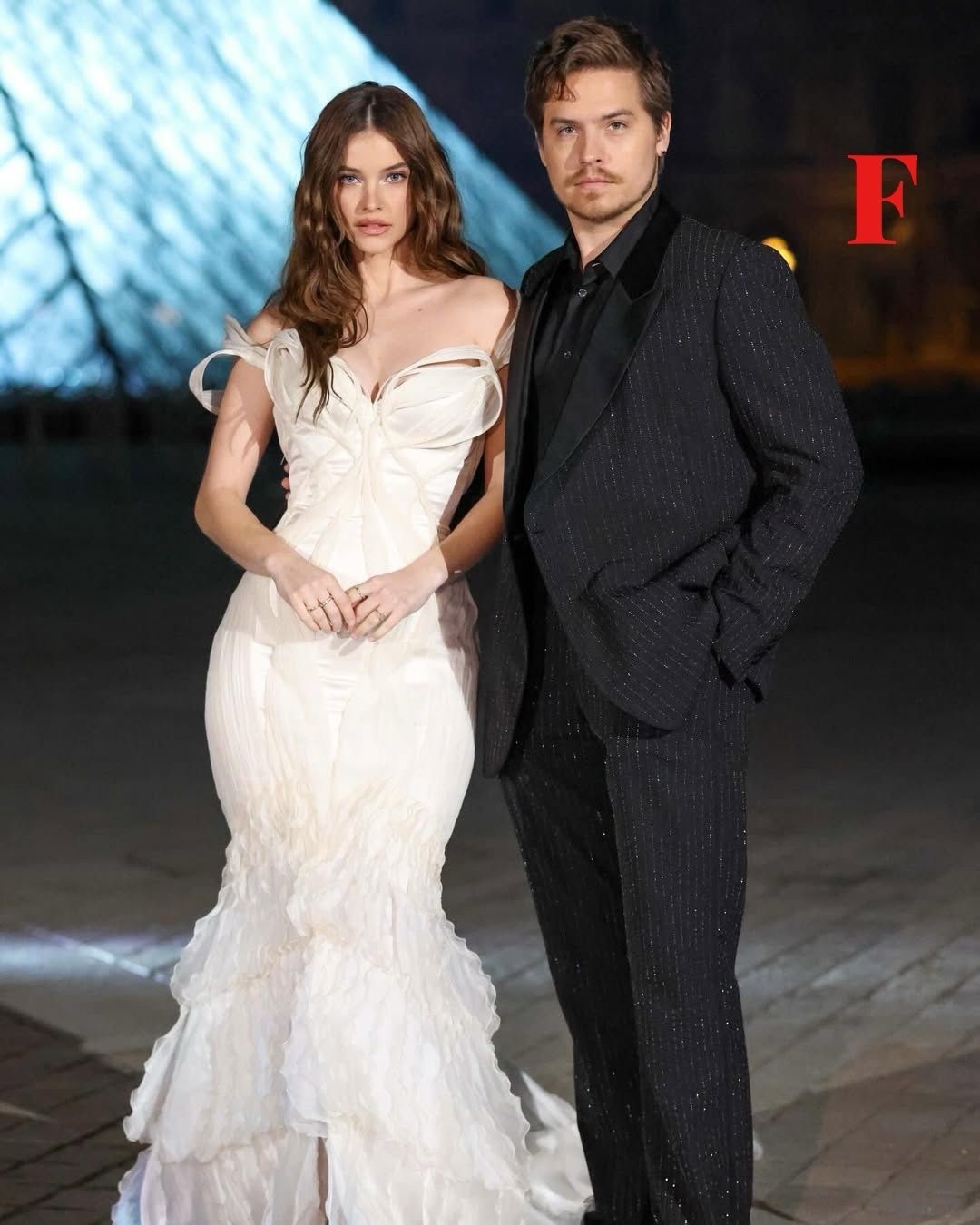 Khoảnh khắc ngọt ng&agrave;o của Barbara Palvin v&agrave; Dylan Sprouse tại Victoria &rsquo; s Secret 2026 - Ảnh 9.