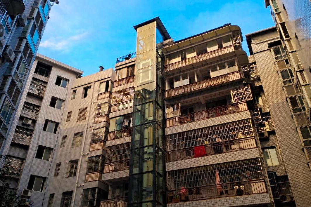 B&aacute;n căn hộ 4 ph&ograve;ng ngủ, chuyển về nh&agrave; 60m2: Sau 3 năm, t&ocirc;i mới hiểu tuổi gi&agrave; cần tiền trong tay hơn một căn nh&agrave; qu&aacute; lớn - Ảnh 1.