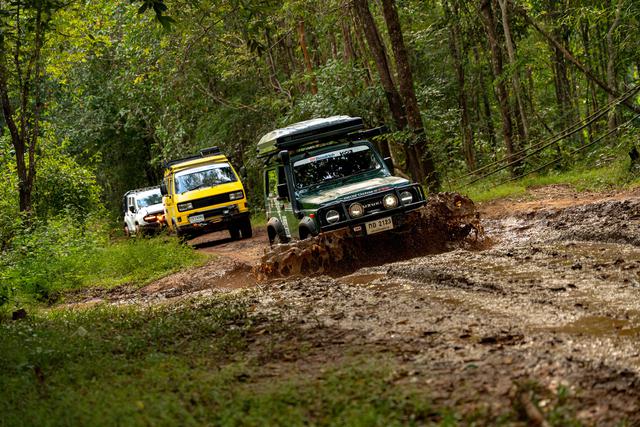 Đoàn xe địa hình Đông Nam Á, có đại diện Việt Nam, hoàn thành hành trình 630 km qua hai quốc gia - Ảnh 2.