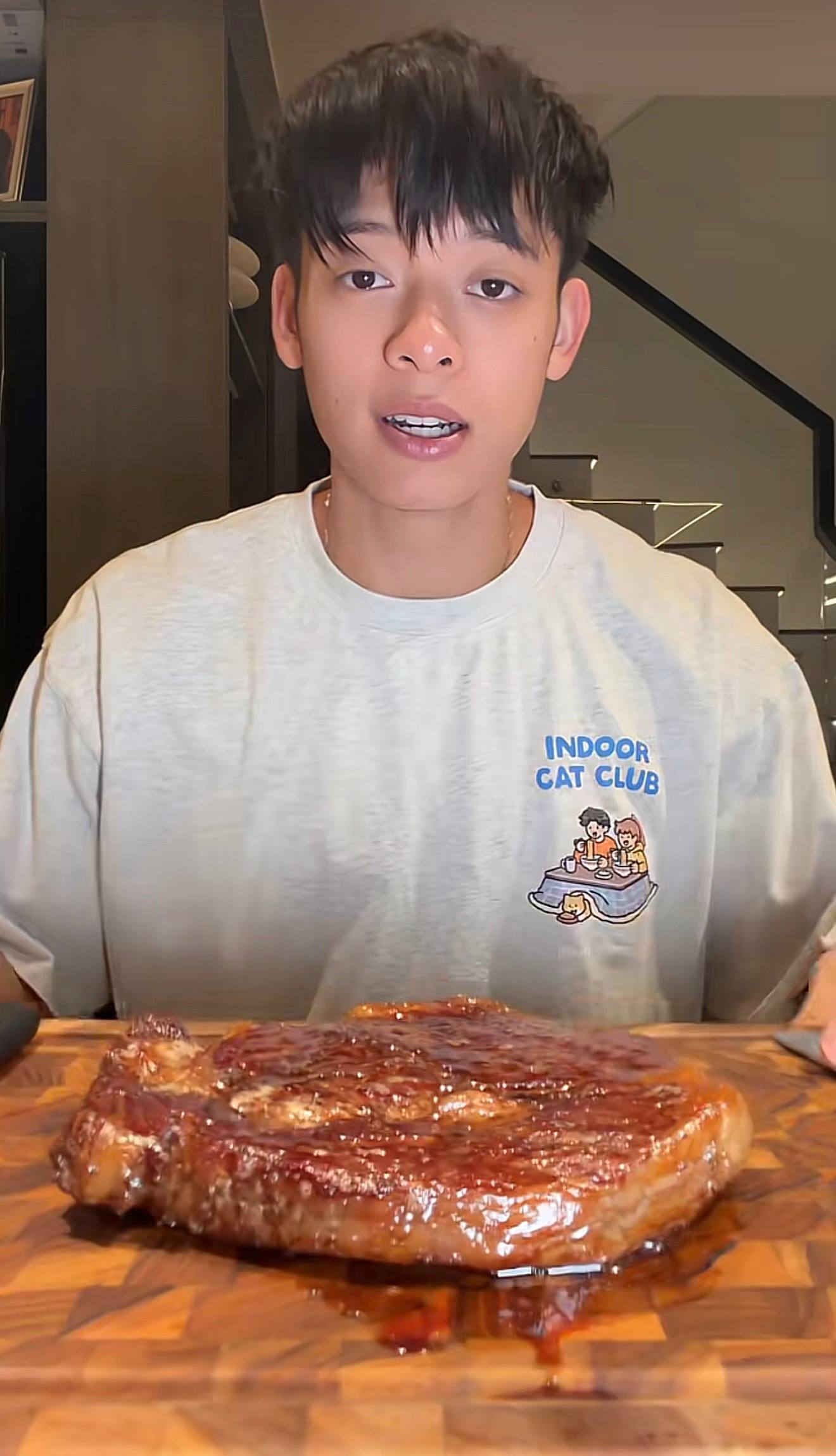 M&acirc;m cơm sang chảnh của tiểu thư H&agrave; My v&agrave; chồng hot boy 1m85 tại căn hộ 11 tỷ - Ảnh 10.