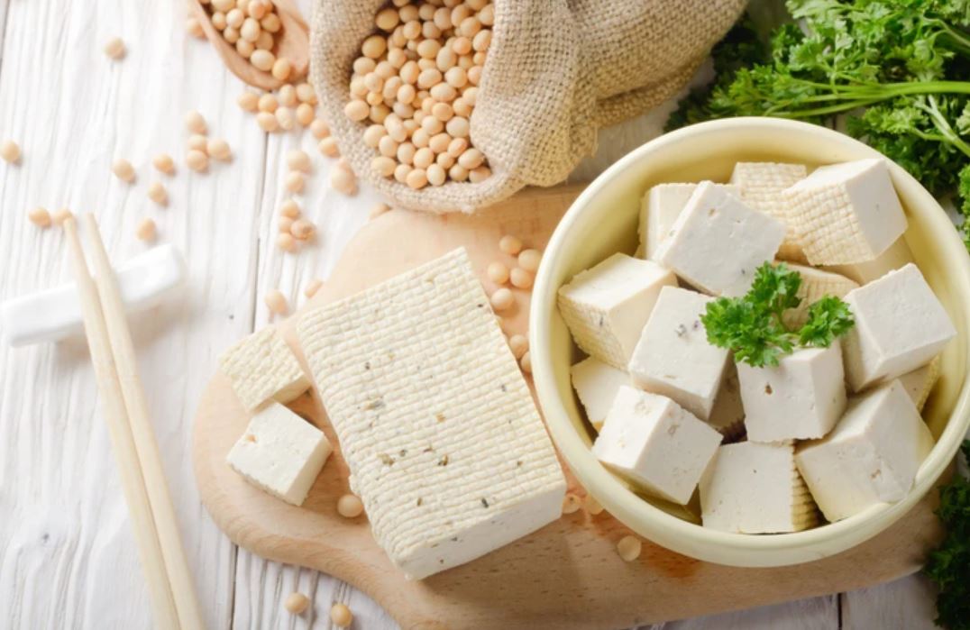 Sai lầm cần tr&aacute;nh khi ăn đậu phụ để bảo vệ sức khỏe - Ảnh 1.