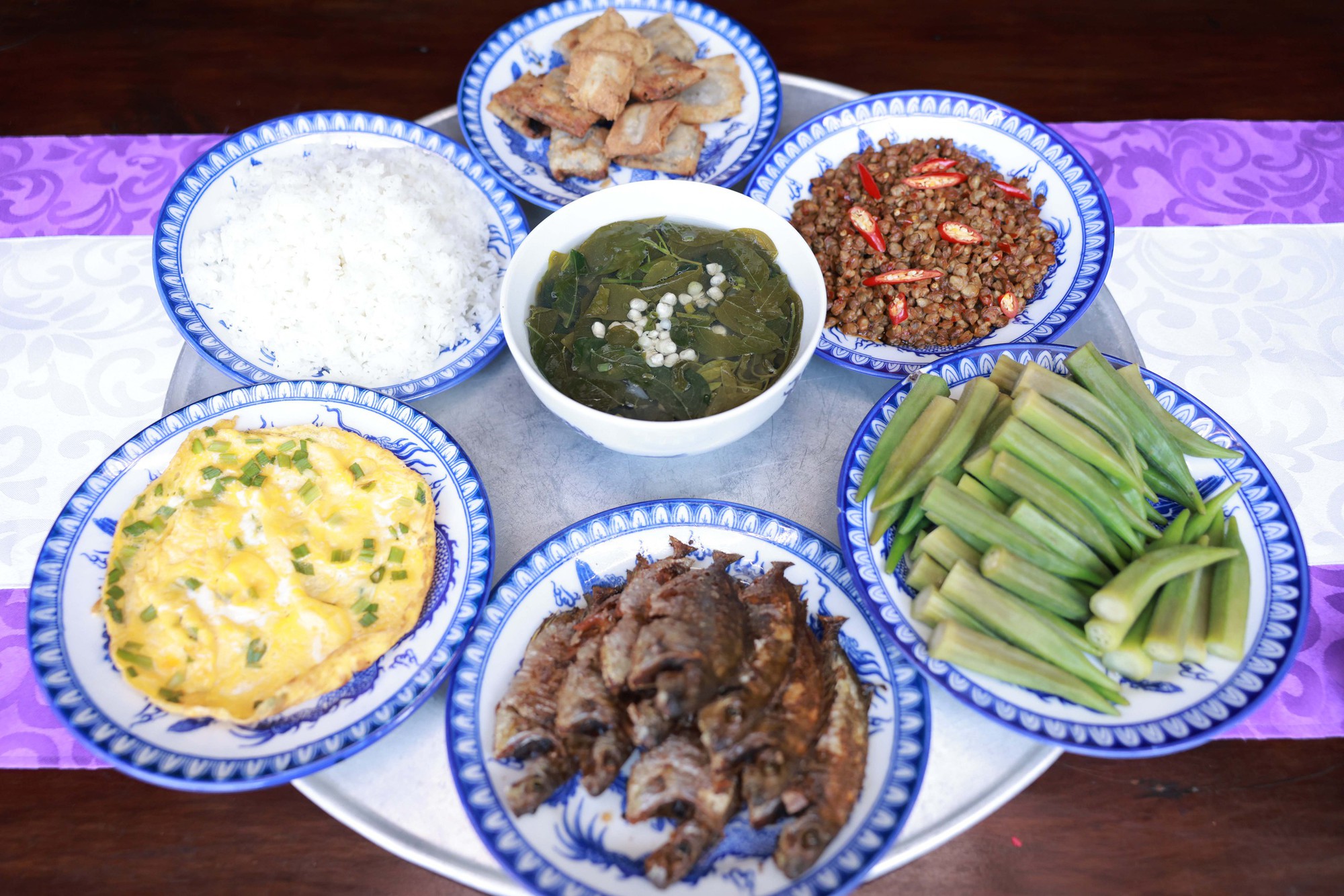 Nếu đến Huế chưa biết ăn g&igrave;, xem ngay Qu&aacute;n Nh&agrave; Haha: Từ x&ocirc;i thịt hon đến c&aacute; k&igrave;nh kho, m&oacute;n n&agrave;o cũng đậm vị Cố đ&ocirc; - Ảnh 5.