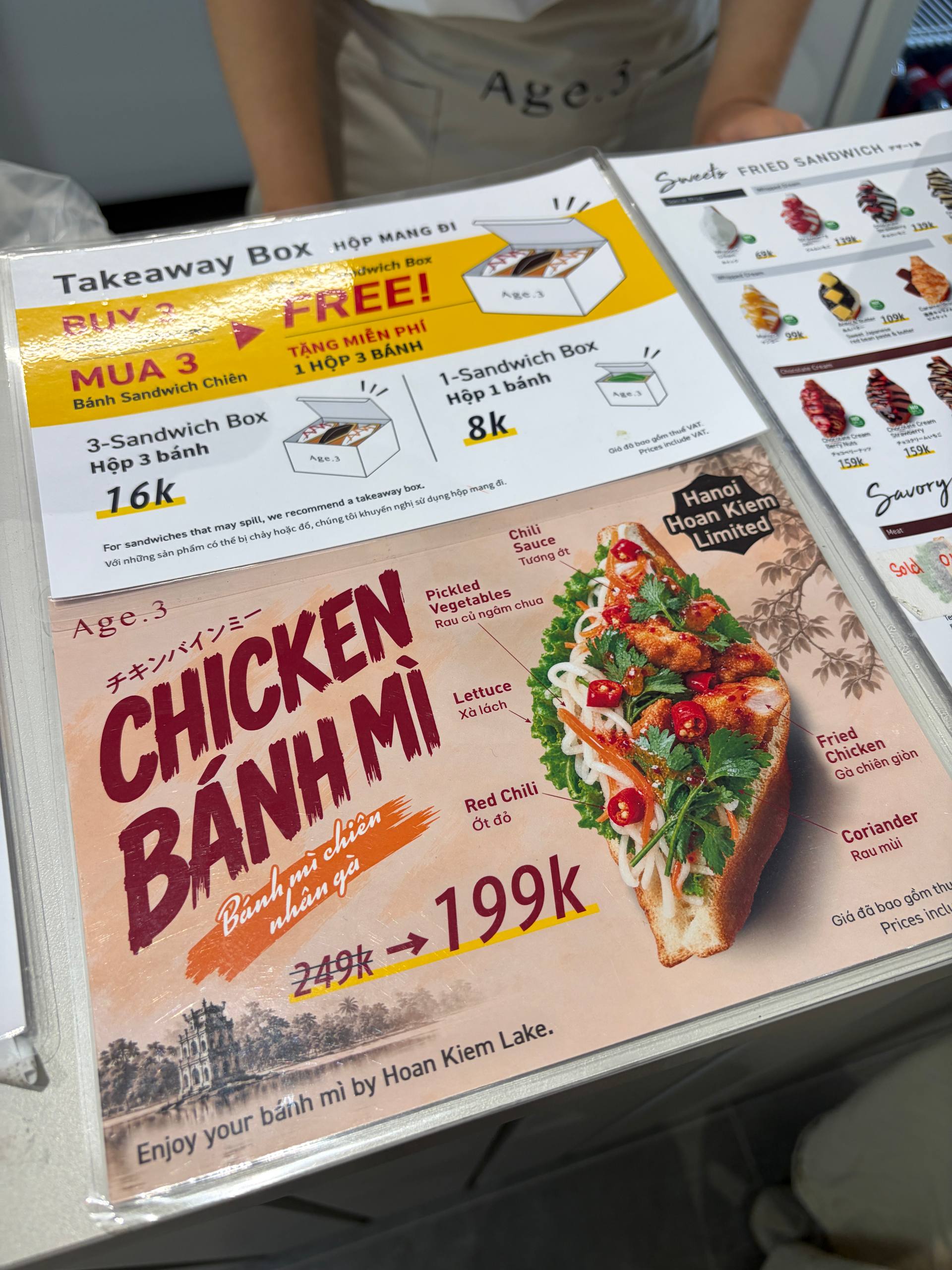 B&aacute;nh sandwich chi&ecirc;n Age . 3: Trải nghiệm vị ngon đ&aacute;ng chờ đợi giữa l&ograve;ng H&agrave; Nội - Ảnh 10.