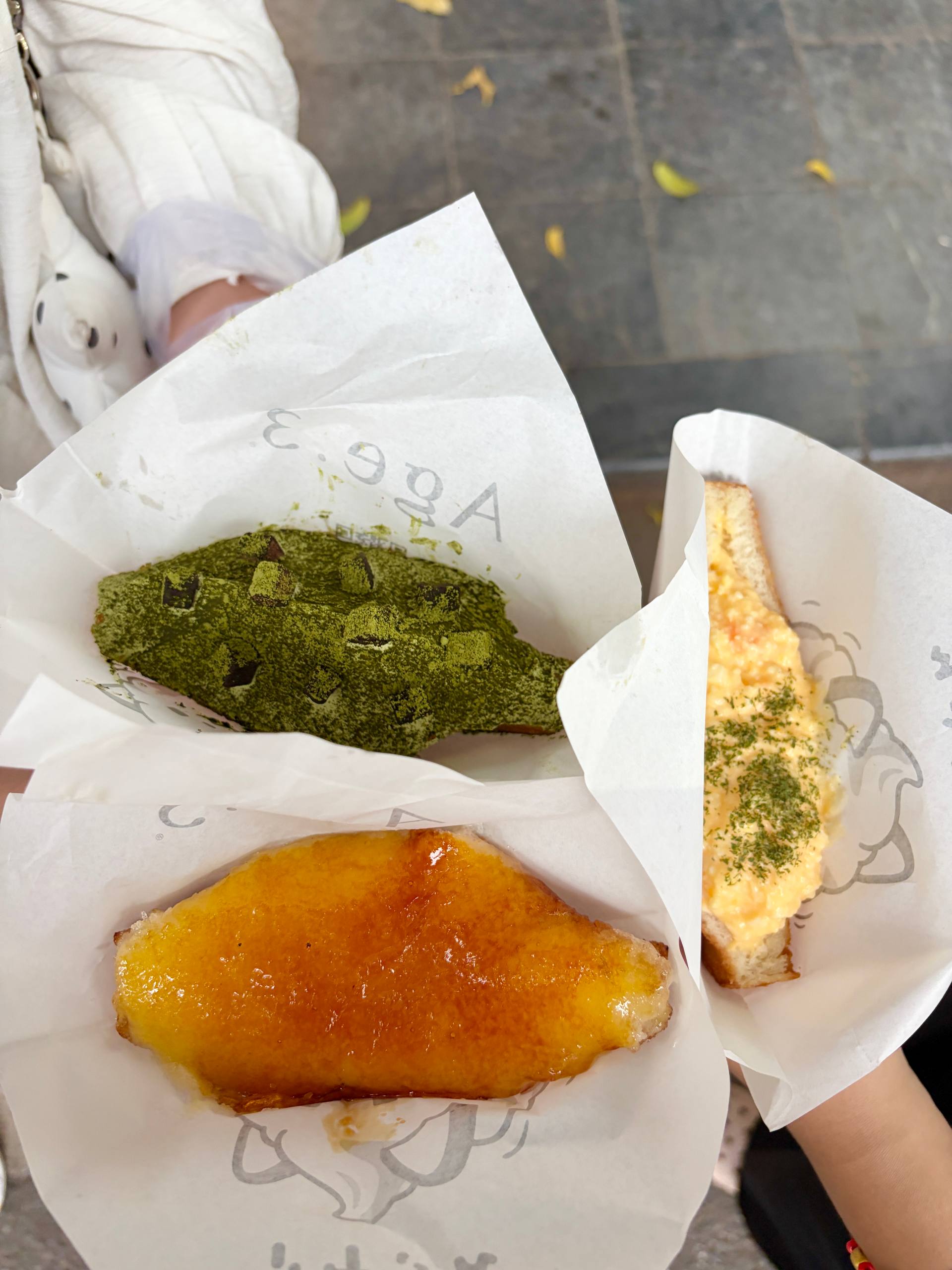 B&aacute;nh sandwich chi&ecirc;n Age . 3: Trải nghiệm vị ngon đ&aacute;ng chờ đợi giữa l&ograve;ng H&agrave; Nội - Ảnh 9.