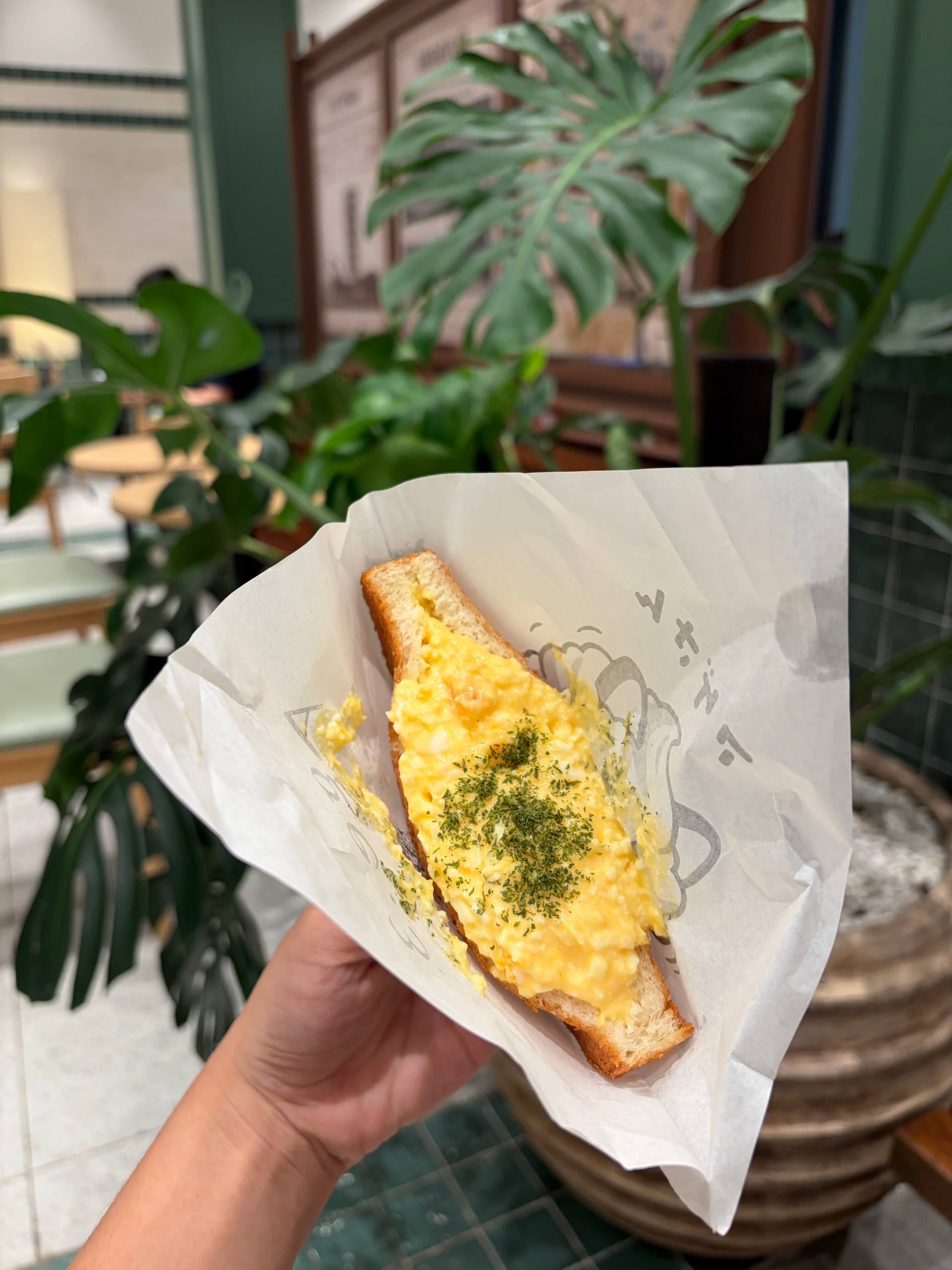 B&aacute;nh sandwich chi&ecirc;n Age . 3: Trải nghiệm vị ngon đ&aacute;ng chờ đợi giữa l&ograve;ng H&agrave; Nội - Ảnh 13.