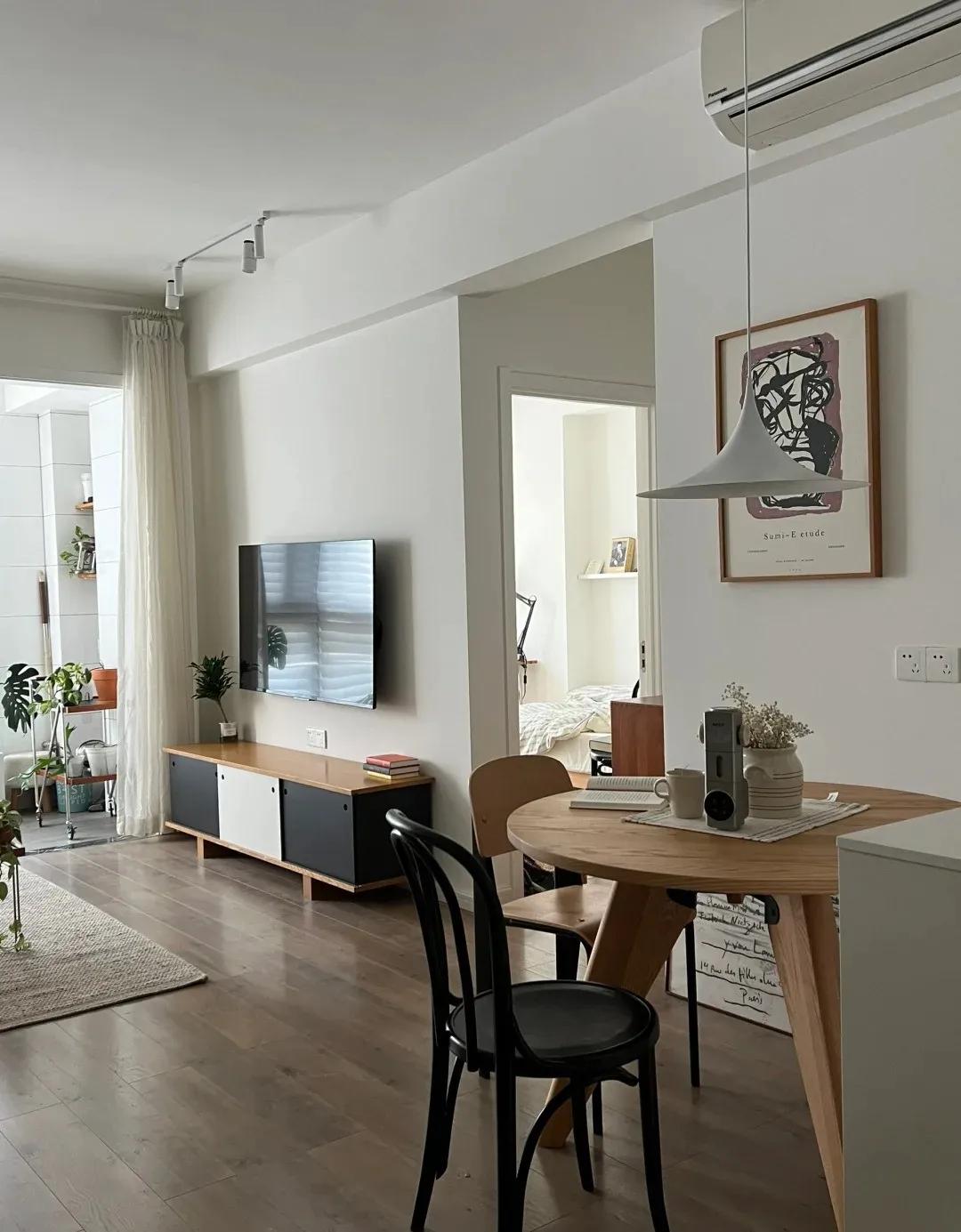Người phụ nữ trung niên sống một mình trong căn hộ 60m²: Nhà không lớn nhưng góc nào cũng khiến người khác ao ước - Ảnh 5.