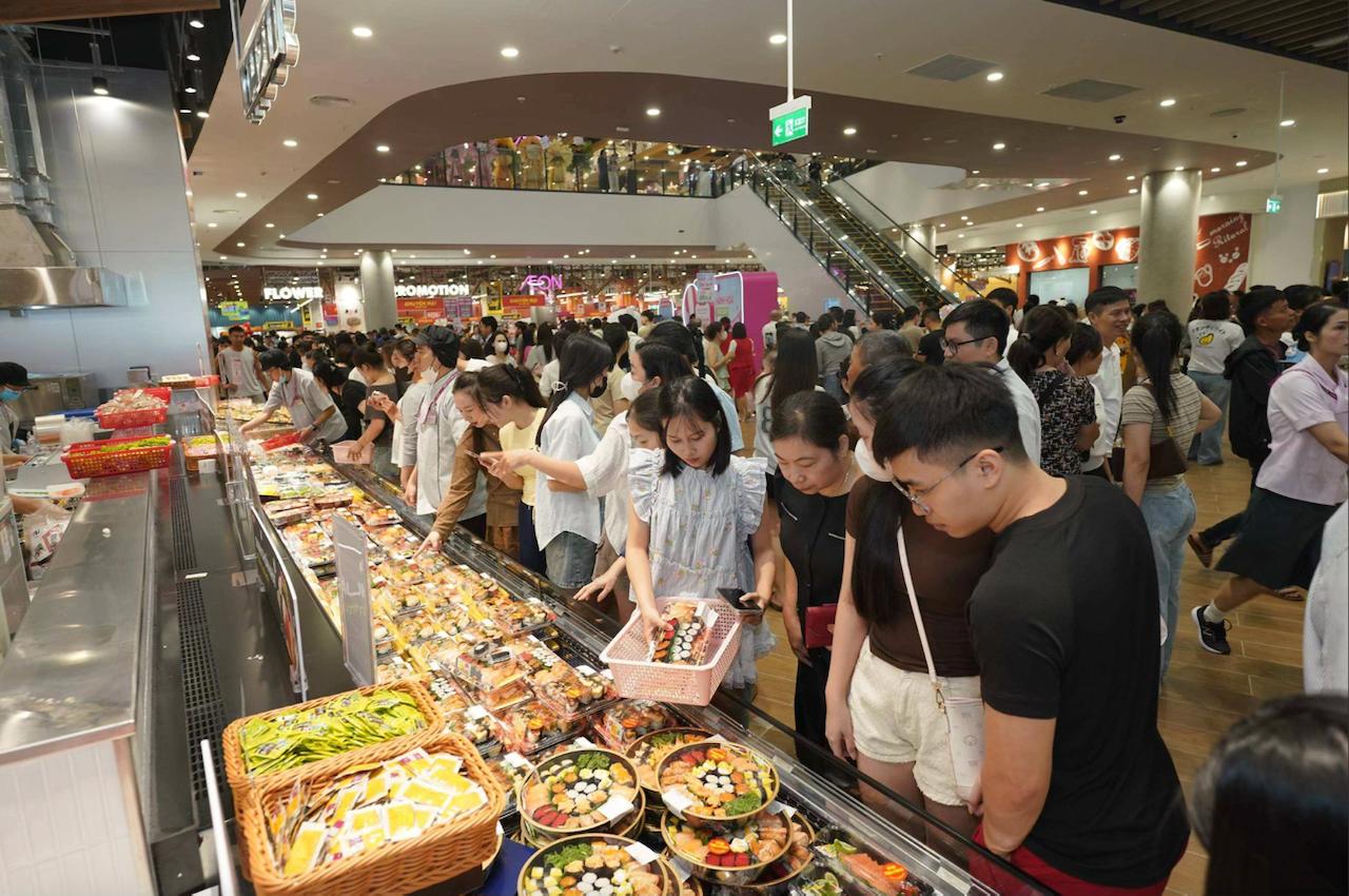 AEON Thanh Hóa: Điểm mua sắm mới thu hút người dân địa phương - Ảnh 2.
