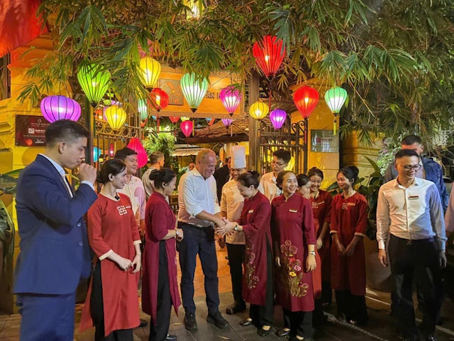 M&oacute;n rau ngon m&ecirc; hoặc Thủ tướng Ba Lan v&agrave; sao H&agrave;n Quốc - Ảnh 1.
