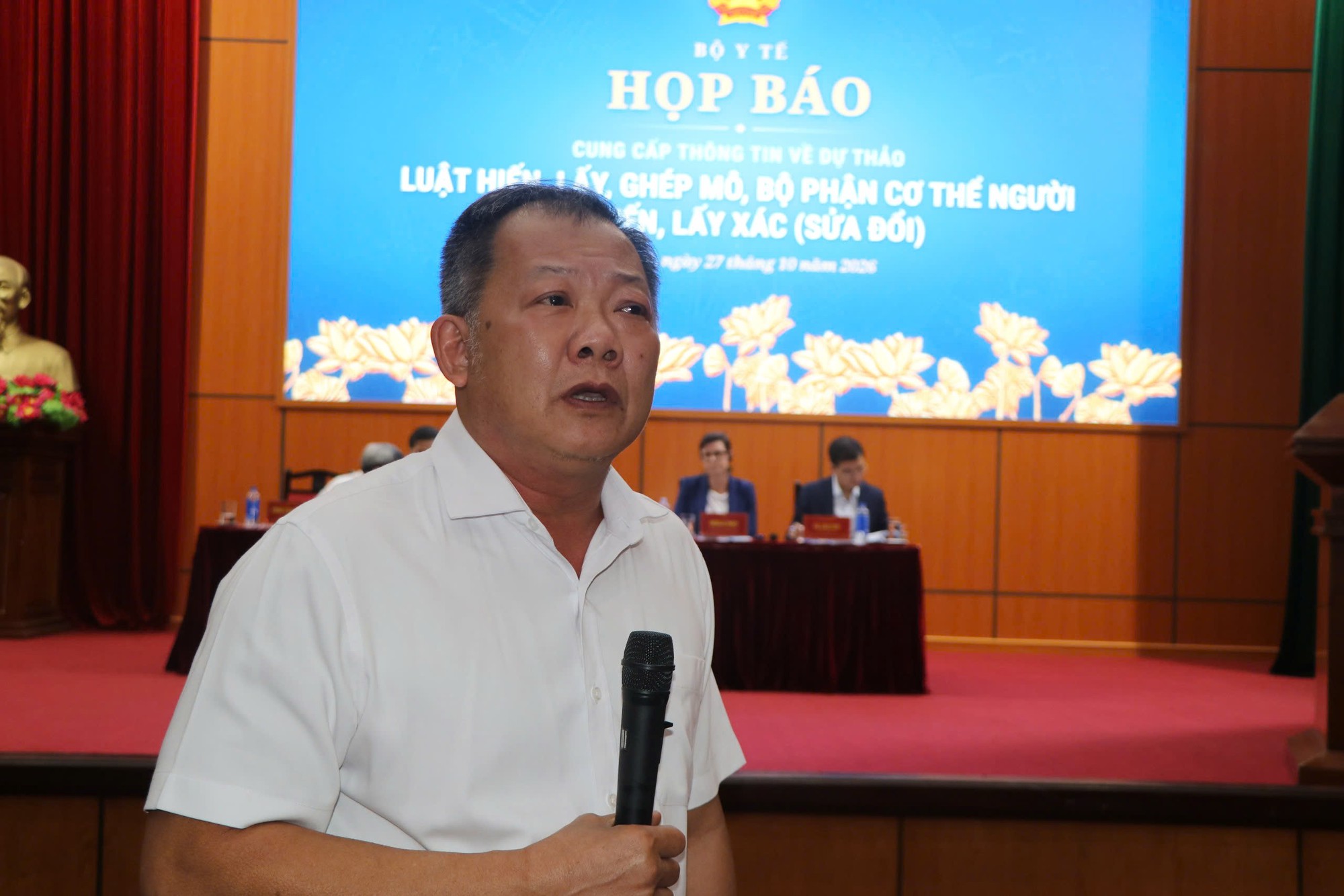 Giám đốc BV Việt Đức khẳng định không hiến tạng trẻ em khi còn sống trong mọi tình huống - Ảnh 1. Giám đốc BV Việt Đức khẳng định không hiến tạng trẻ em khi còn sống trong mọi tình huống - Ảnh 1.