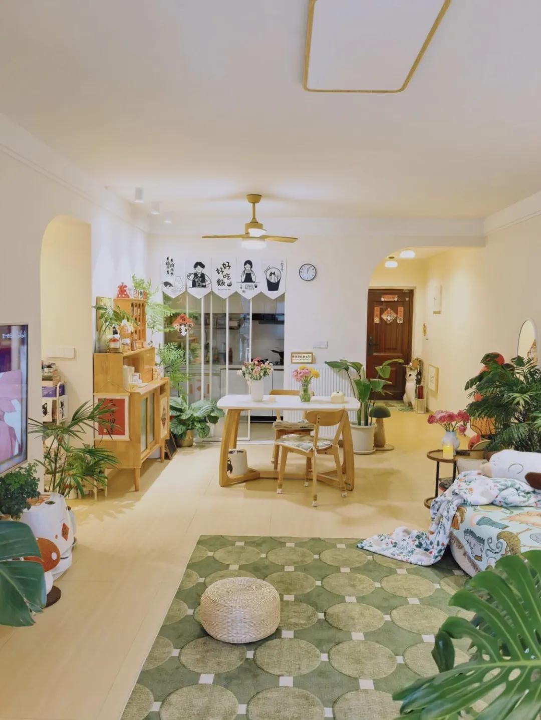 Ng&ocirc;i nh&agrave; của c&ocirc; g&aacute;i 25 tuổi khiến người xem phải thốt l&ecirc;n: Đẹp đến mức tim muốn 