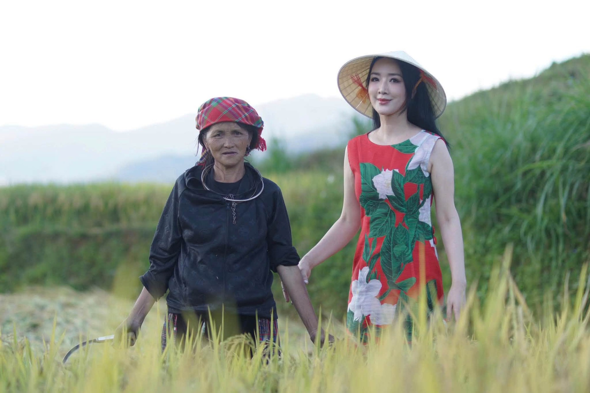 Hoa hậu Gi&aacute;ng My kh&aacute;m ph&aacute; M&ugrave; Cang Chải m&ugrave;a v&agrave;ng đẹp như trong phim 2026 - Ảnh 15.