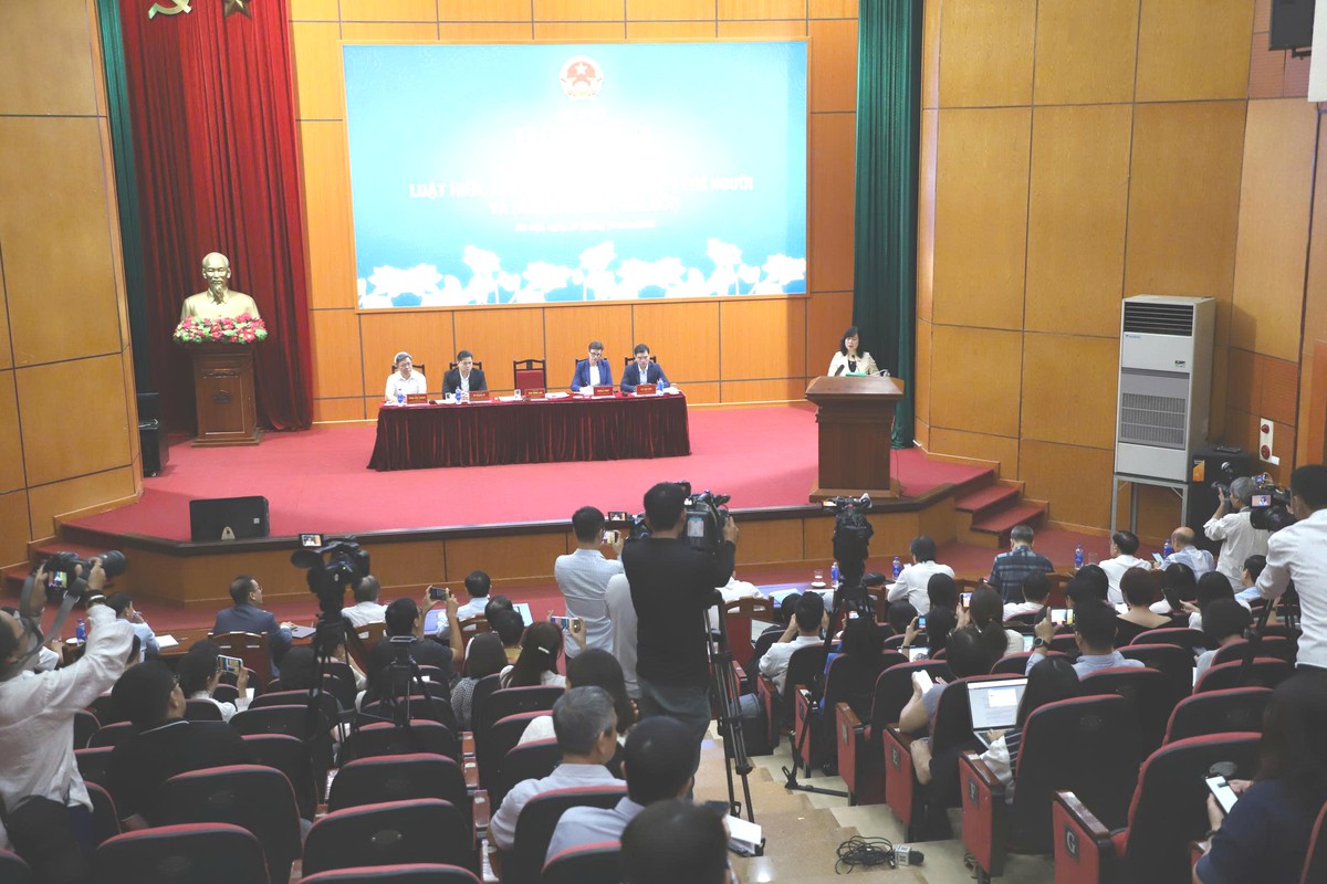 Bộ trưởng Bộ Y tế: Ho&agrave;n thiện quy định hiến gh&eacute;p m&ocirc;, tạng để mở rộng cơ hội cứu sống người bệnh- Ảnh 1.