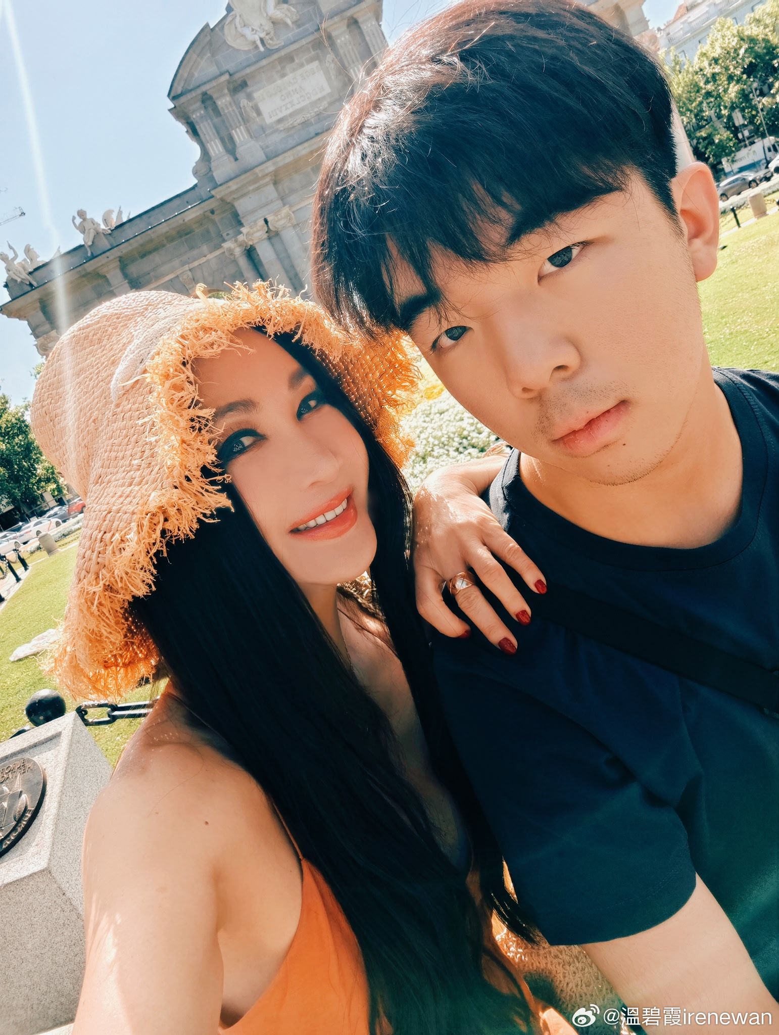 Cả showbiz hiếm ai lấy chồng vi&ecirc;n m&atilde;n như mỹ nh&acirc;n n&agrave;y: Được cưng chiều suốt 26 năm, kh&ocirc;ng phải chịu quy tắc d&acirc;u h&agrave;o m&ocirc;n- Ảnh 5.