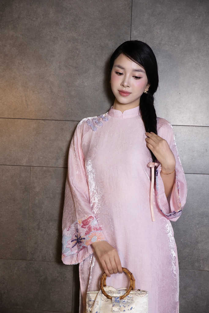 M&acirc;m cơm ngon của &Aacute; hậu th&uacute;y An Sau đ&aacute;m cưới với 13 c&acirc;y v&agrave;ng - Ảnh 1.