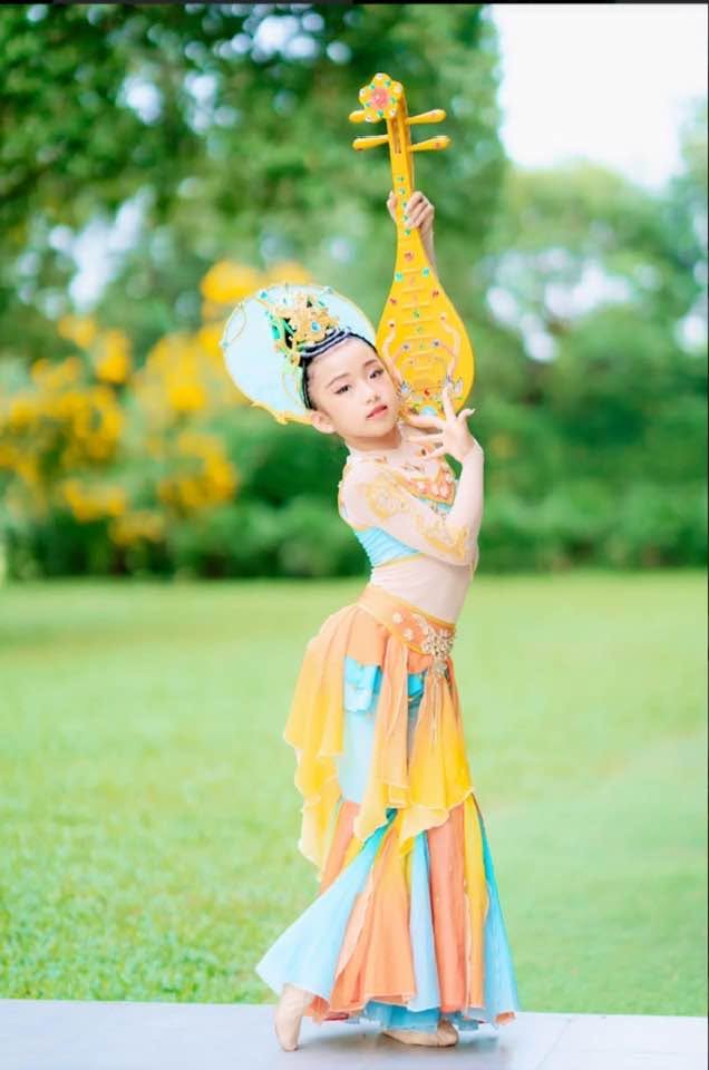 Chiêu Thư: Sao nhí tài năng chuyên "săn" giải quán quân, 11 tuổi liên tiếp chinh phục các đấu trường trong nước lẫn quốc tế- Ảnh 6.