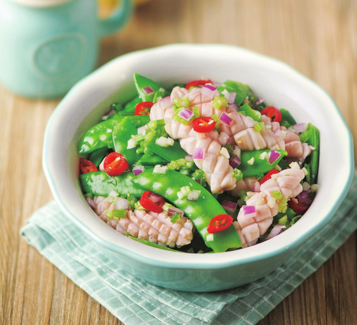 Thức khuya thường xuy&ecirc;n c&oacute; thể dẫn đến hội chứng gan n&oacute;ng: 6 m&oacute;n ăn bổ gan, bạn n&ecirc;n ăn thường xuy&ecirc;n - Ảnh 2.