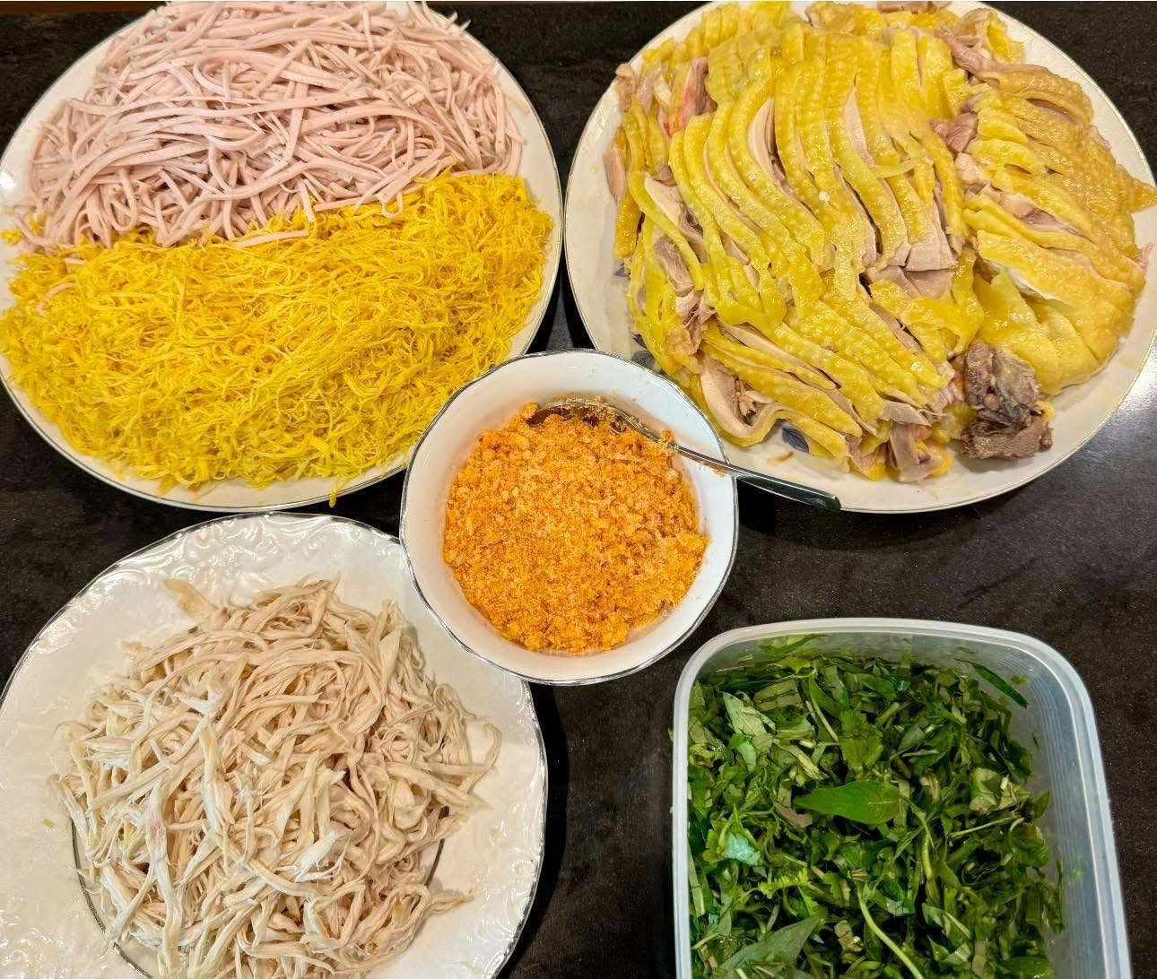 Kh&aacute;m ph&aacute; phở g&agrave; Hương ở Vạn Ph&uacute;c: Quy tr&igrave;nh đảm bảo an to&agrave;n thực phẩm - Ảnh 10.