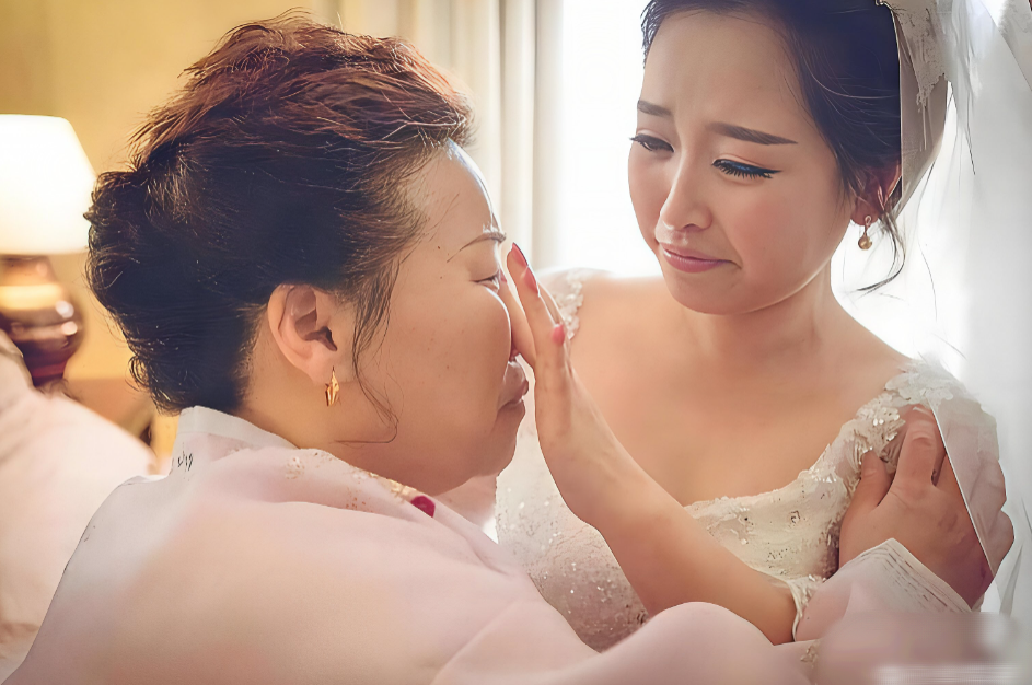 Ng&agrave;y cưới, t&ocirc;i an ủi mẹ rằng sẽ về thăm b&agrave; thường xuy&ecirc;n nhưng sự thật sau 3 năm l&agrave;m d&acirc;u khiến t&ocirc;i đau đớn - Ảnh 1.