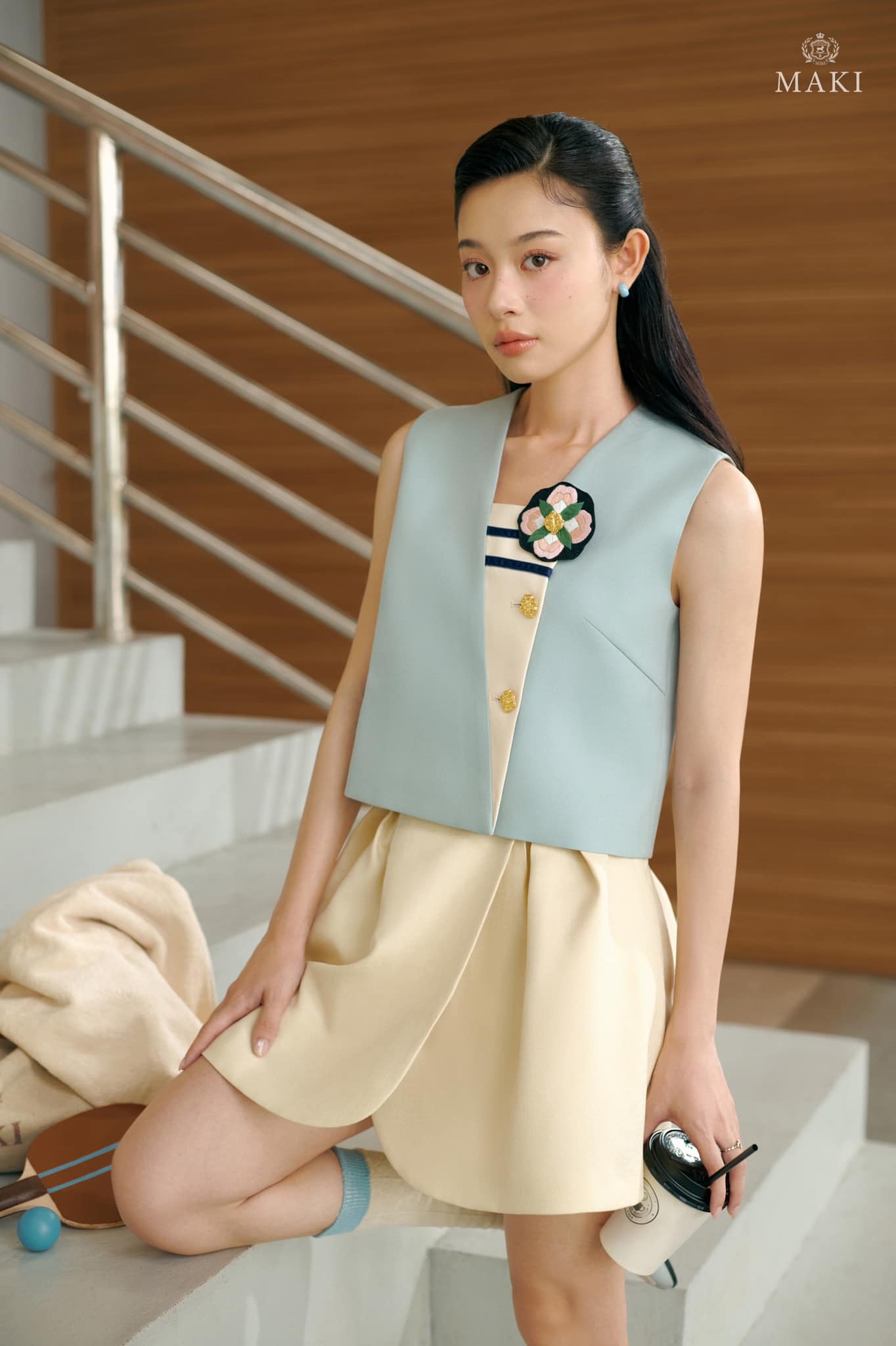 4 c&ocirc;ng thức phối đồ layer cực hot m&ugrave;a thu: Chiếc &aacute;o gile đa năng v&agrave; nghệ thuật tạo n&ecirc;n thần th&aacute;i tr&iacute; thức, sang trọng n&agrave;ng n&agrave;o cũng n&ecirc;n thử- Ảnh 30.