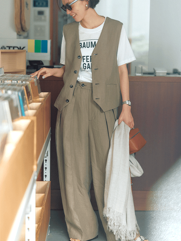 4 c&ocirc;ng thức phối đồ layer cực hot m&ugrave;a thu: Chiếc &aacute;o gile đa năng v&agrave; nghệ thuật tạo n&ecirc;n thần th&aacute;i tr&iacute; thức, sang trọng n&agrave;ng n&agrave;o cũng n&ecirc;n thử- Ảnh 16.