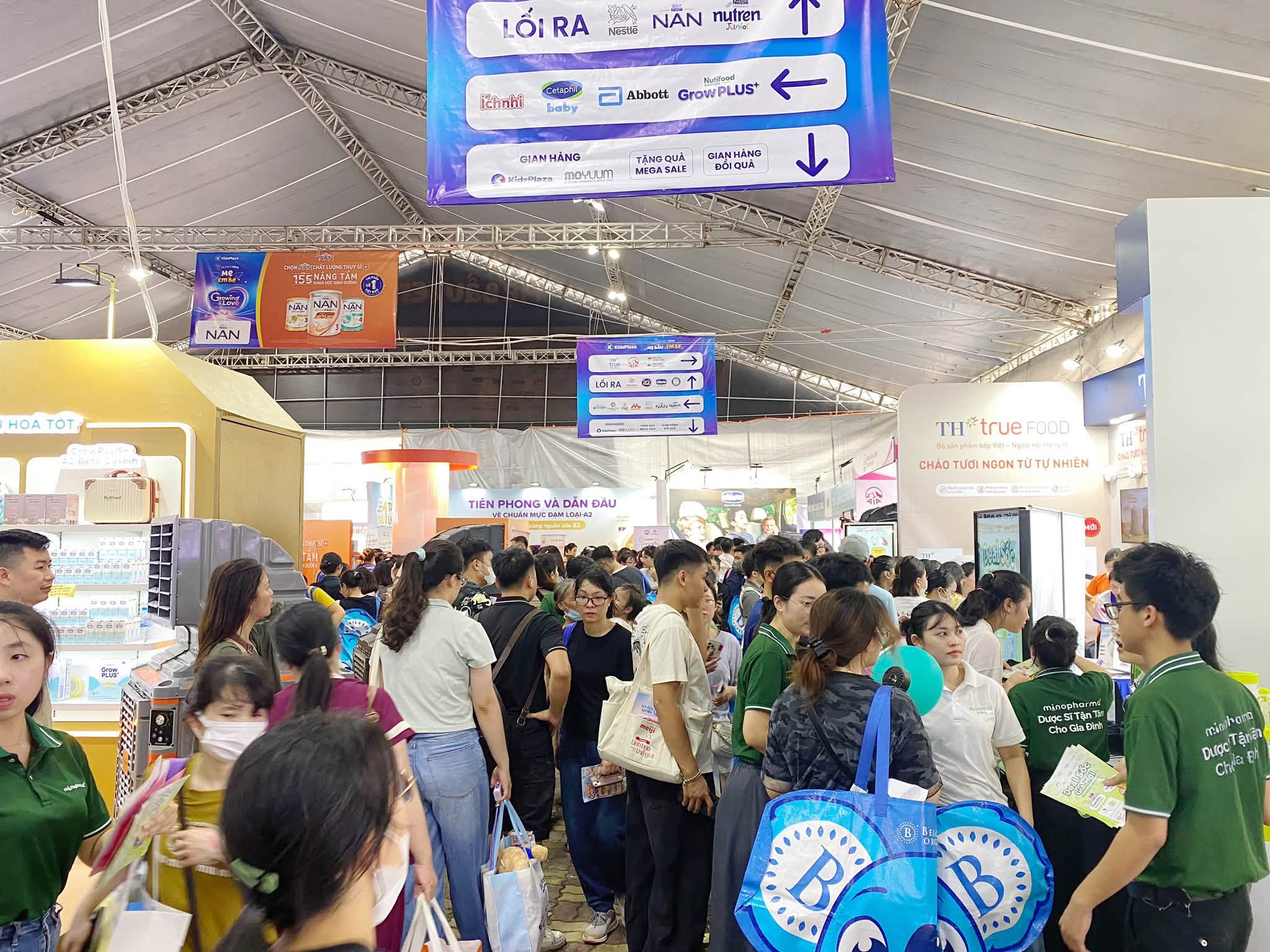 Gallery - Trực tiếp Festival Mẹ Bầu & Em Bé 2026: Ngày hội gia đình tại Hà Nội có gì đáng chờ đợi? - image 4