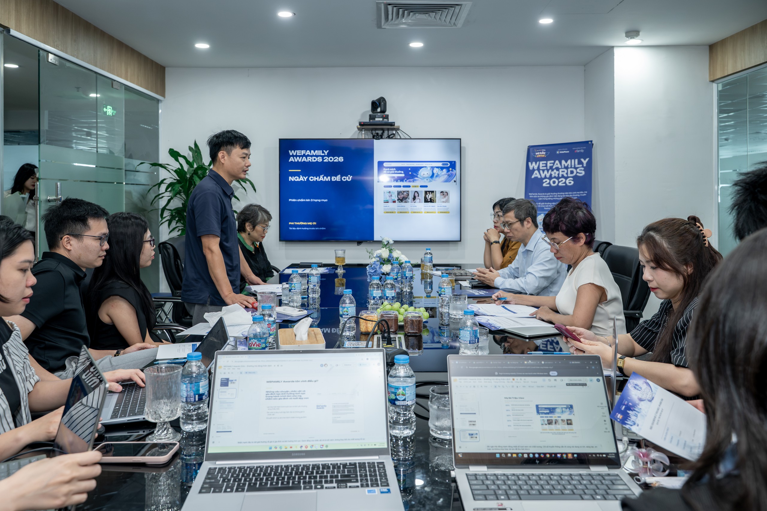 Gallery - Hé lộ buổi thẩm định các hạng mục WeFamily Awards 2026: Trang nghiêm, bảo mật và đặt những câu chuyện thật lên hàng đầu