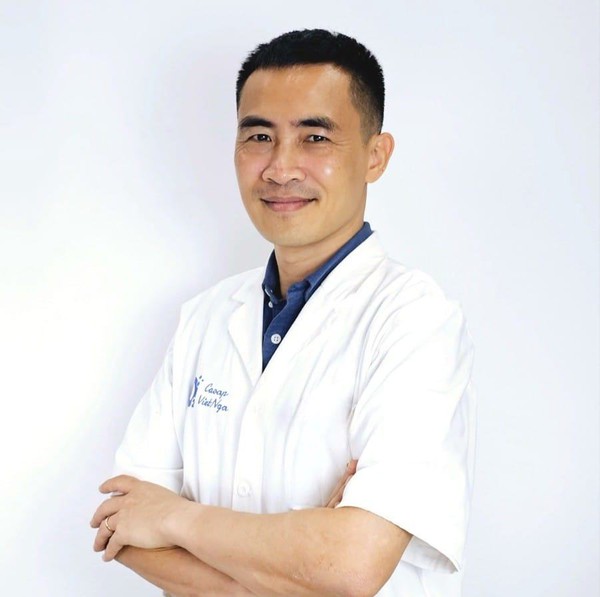 Từ phơi nắng đến chữa bệnh: B&aacute;c sĩ cảnh b&aacute;o sai lầm c&oacute; thể g&acirc;y hại cho sức khỏe - Ảnh 2.