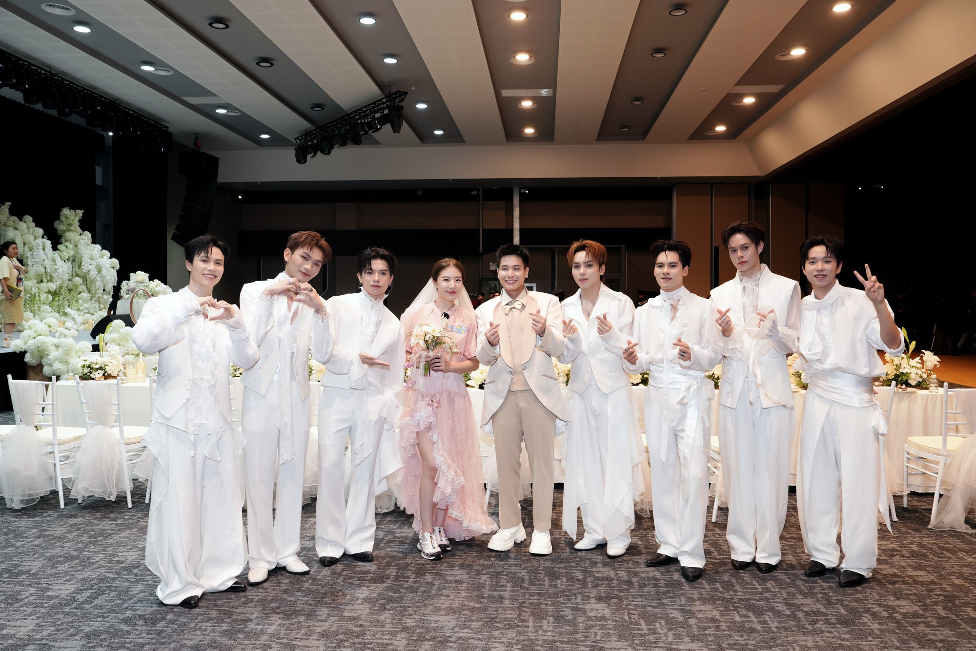 C&ocirc; g&aacute;i khiến d&agrave;n sao Running Man Vietnam kh&oacute;c nức nở: Nhan sắc g&acirc;y thương nhớ, danh t&iacute;nh c&agrave;ng bất ngờ - Ảnh 12.