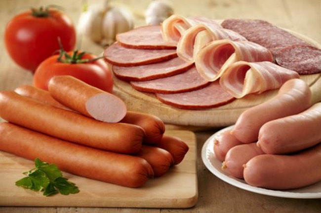 B&eacute; g&aacute;i 15 tuổi tử vong sau thời gian d&agrave;i chướng bụng, b&aacute;c sĩ cảnh b&aacute;o kiểu ăn uống 