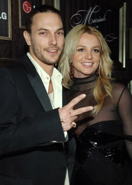 Chồng cũ Britney Spears nợ h&agrave;ng tỷ, bị kiện khi kh&ocirc;ng c&ograve;n nhận được 