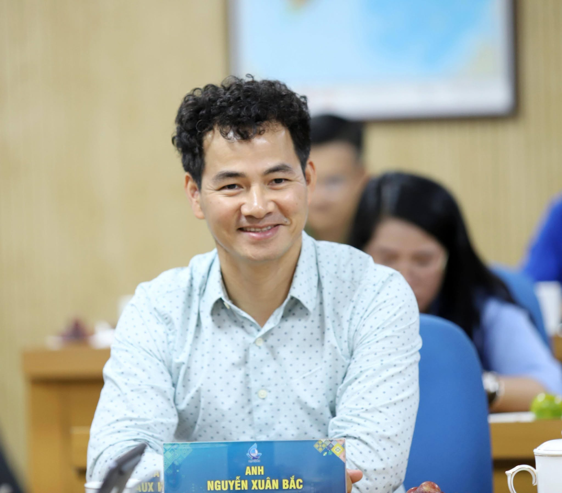 Mối li&ecirc;n hệ đặc biệt giữa MC Kh&aacute;nh Vy v&agrave; Cục trưởng Xu&acirc;n Bắc g&acirc;y ch&uacute; &yacute; năm 2026 - Ảnh 3.