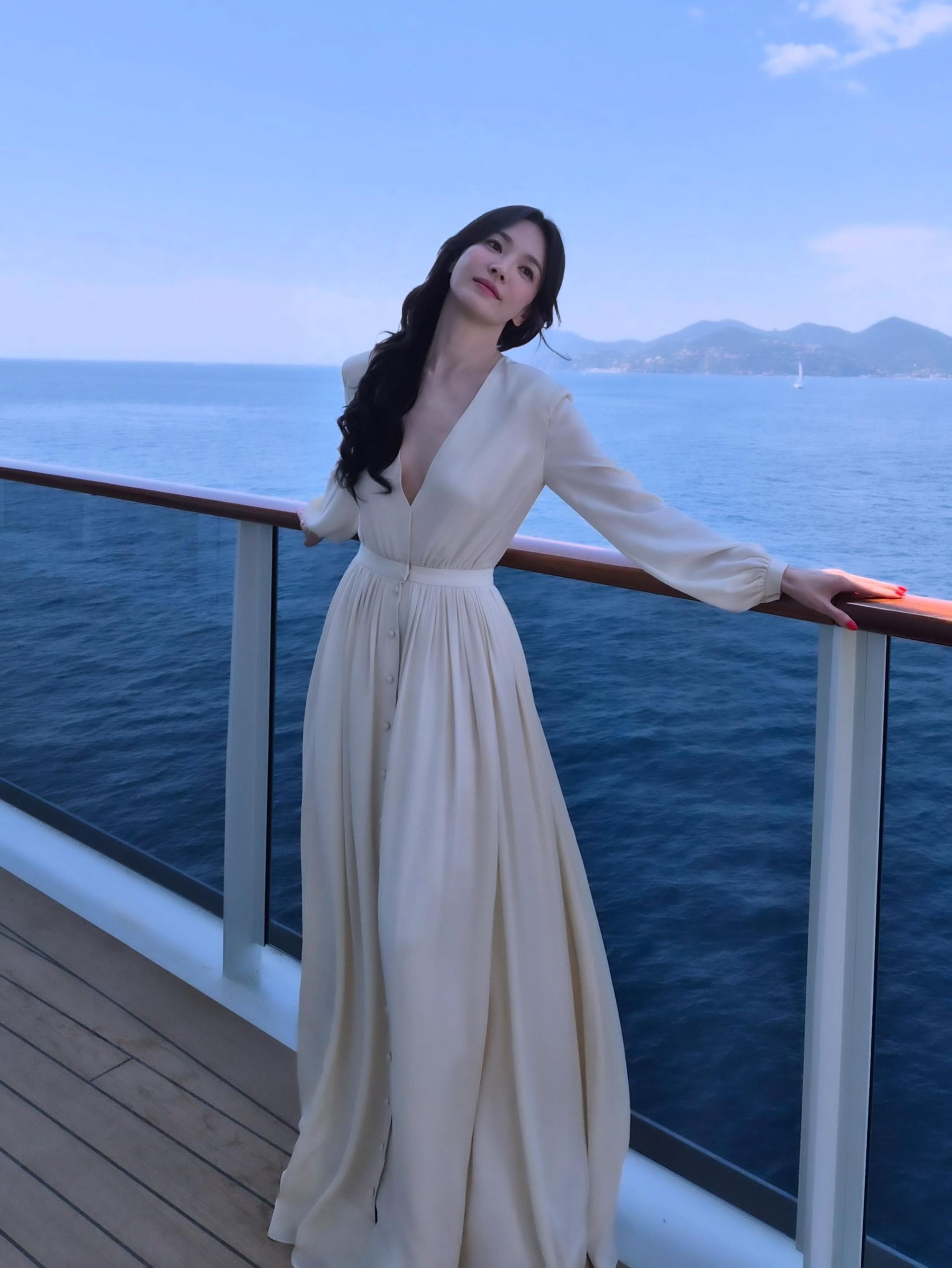 Song Hye Kyo: Mỹ nh&acirc;n đẹp bất biến của showbiz H&agrave;n từ 1996 đến nay - Ảnh 2.