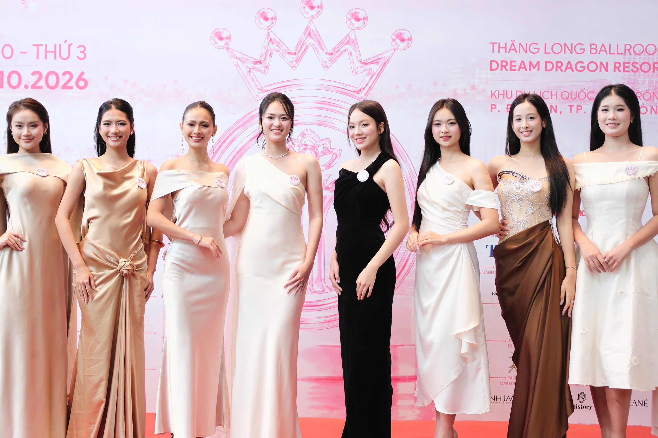 Gallery - Hoa hậu Ngọc Hân đưa con trai 1 tuổi đi dự sự kiện, top 3 Hoa hậu Việt Nam 2024 rạng rỡ trước mùa trao lại vương miện - image 4