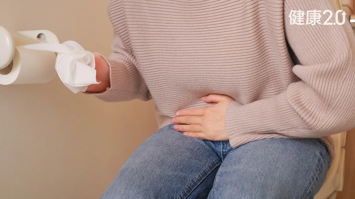 Dấu hiệu chảy m&aacute;u &acirc;m đạo sau m&atilde;n kinh: Cảnh b&aacute;o ung thư nội mạc tử cung - Ảnh 1.