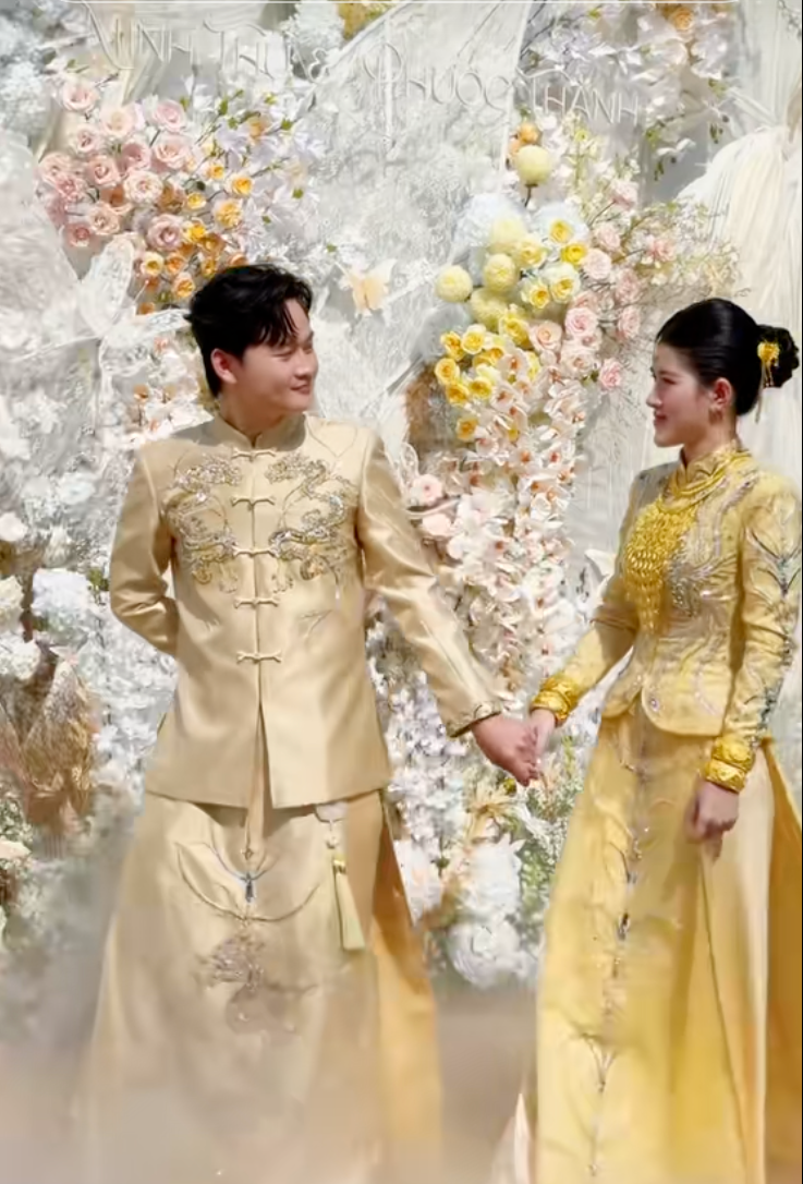 Đ&aacute;m cưới h&agrave;o m&ocirc;n hot dần dần MXH: Thiếu gia ng&agrave;nh xăng dầu cưới &aacute;i nữ tiệm v&agrave;ng- Ảnh 2.