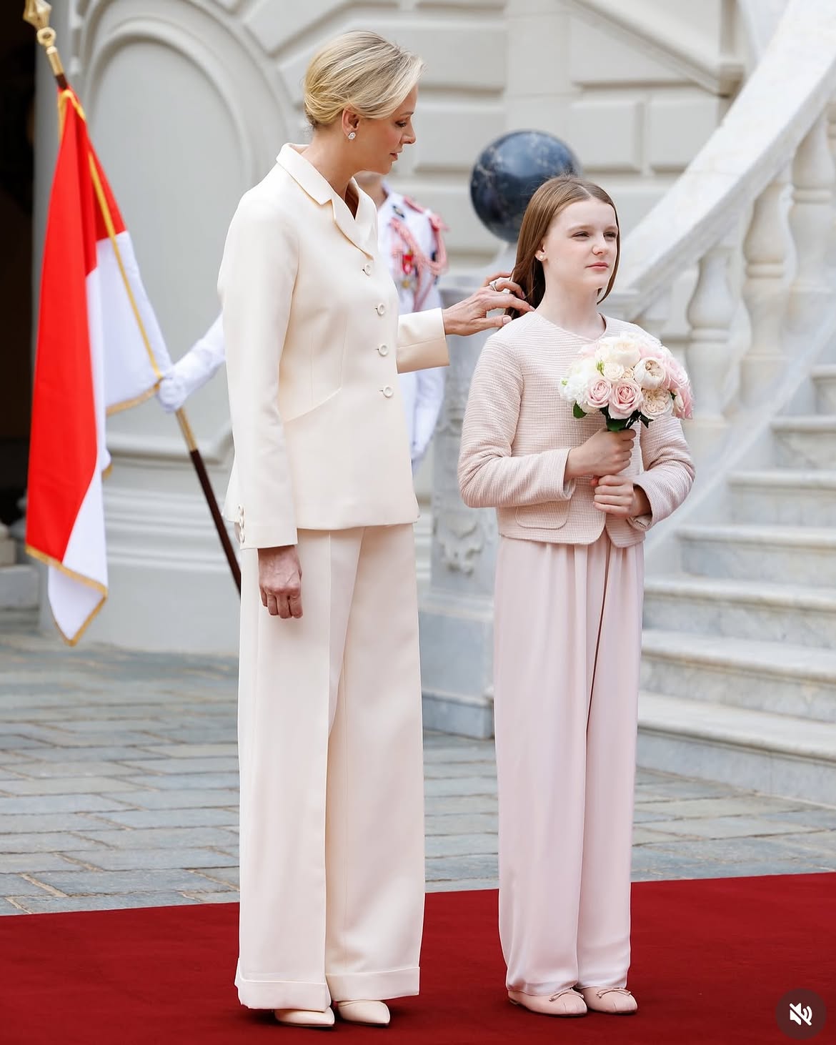 Hình ảnh mới nhất của Jacques và Gabriella tại lễ đón Tổng thống Italy ở Monaco - Ảnh 12. Hình ảnh mới nhất của Jacques và Gabriella tại lễ đón Tổng thống Italy ở Monaco - Ảnh 12.