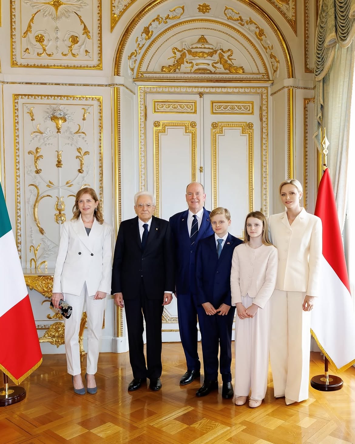 Hình ảnh mới nhất của Jacques và Gabriella tại lễ đón Tổng thống Italy ở Monaco - Ảnh 1. Hình ảnh mới nhất của Jacques và Gabriella tại lễ đón Tổng thống Italy ở Monaco - Ảnh 1.