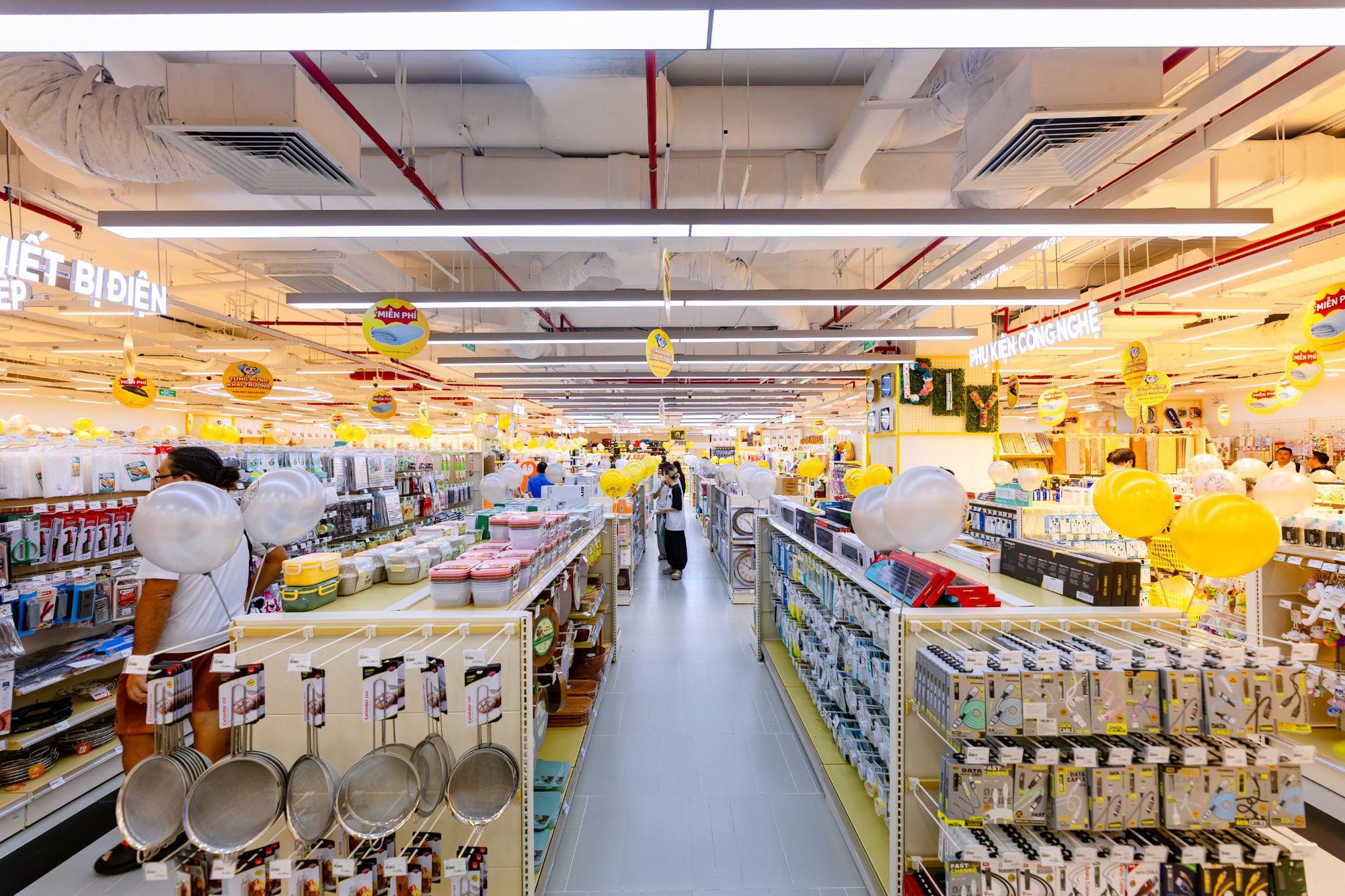 Trải nghiệm mua sắm &ldquo;một điểm đến&rdquo; tại cửa h&agrave;ng MR.D.I.Y. rộng 800m&sup2;- Ảnh 3.