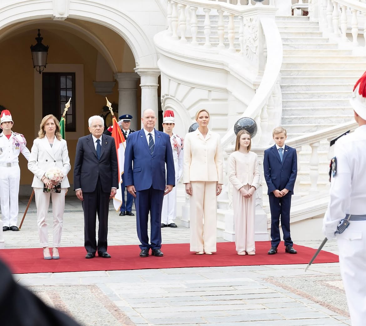 Hình ảnh mới nhất của Jacques và Gabriella tại lễ đón Tổng thống Italy ở Monaco - Ảnh 4. Hình ảnh mới nhất của Jacques và Gabriella tại lễ đón Tổng thống Italy ở Monaco - Ảnh 4.