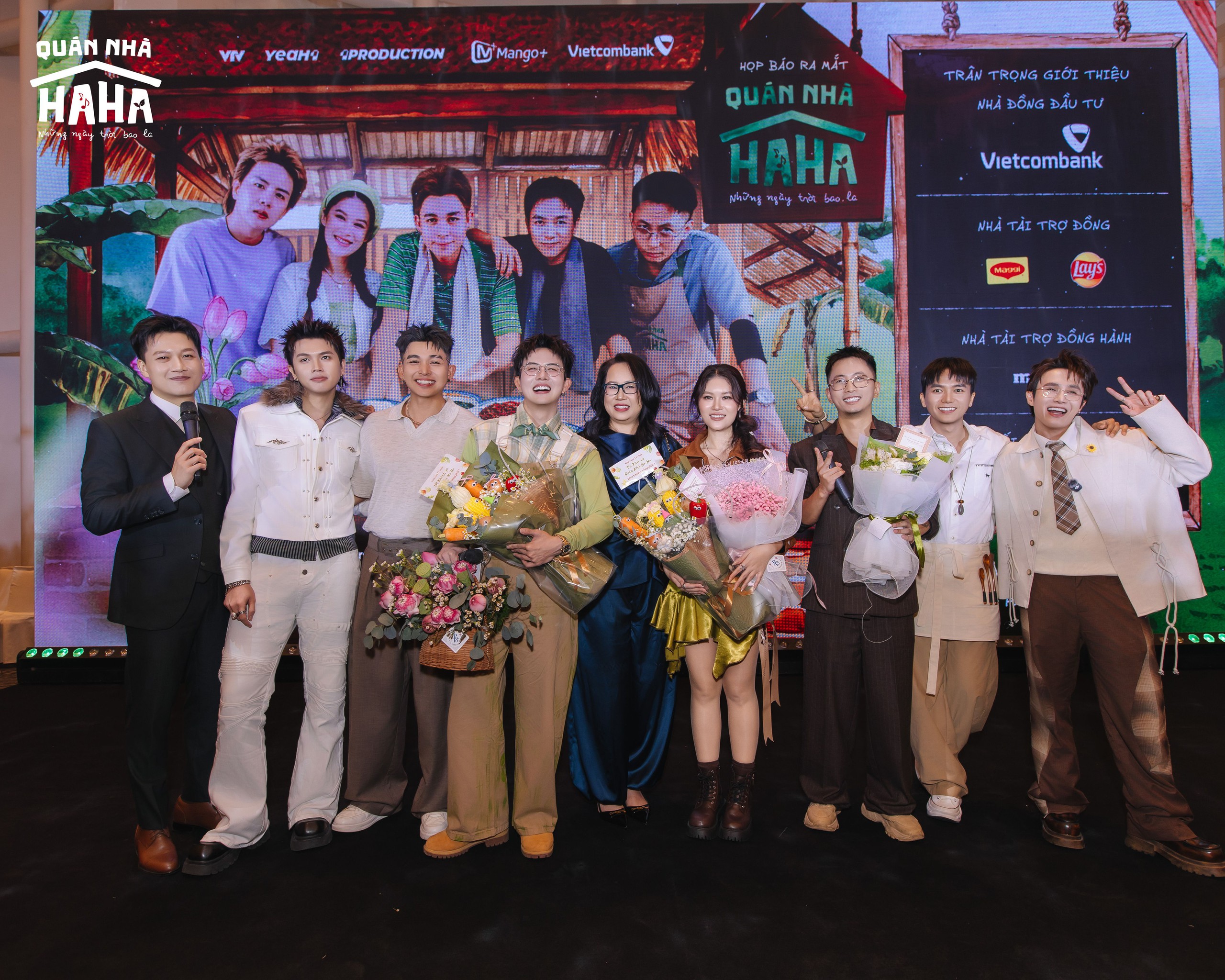 Gallery - Jun Phạm stress đến mức muốn lột tạp dề bỏ vào nằm máy lạnh khi mở Quán Nhà Haha - image 5