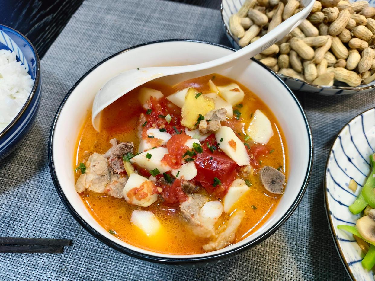 Thực đơn 2 m&oacute;n đơn giản m&agrave; ngon miệng gi&uacute;p cả nh&agrave; ăn t&igrave; t&igrave;  - Ảnh 1.