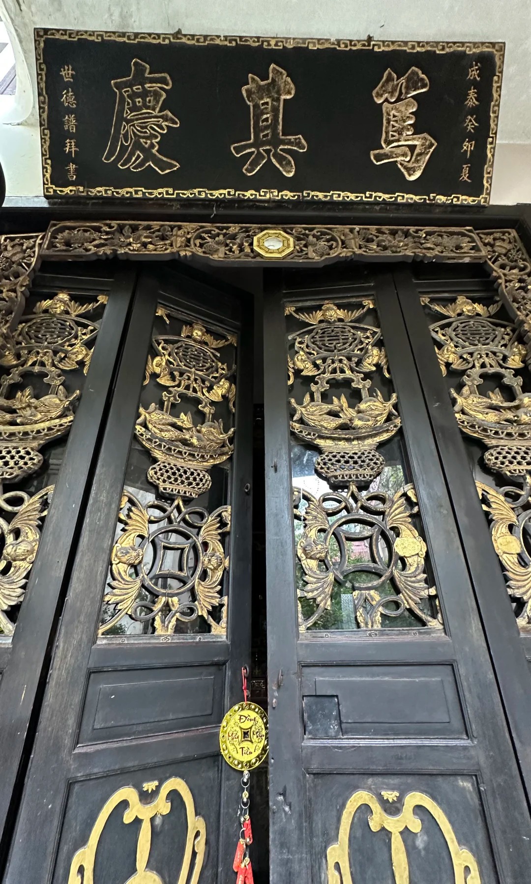 Kh&aacute;m ph&aacute; Caf&eacute; phố Cổ ẩn m&igrave;nh giữa phố Cổ H&agrave; Nội với kh&ocirc;ng gian đậm chất &Aacute; Đ&ocirc;ngQu&aacute;n c&agrave; ph&ecirc; &ldquo;ẩn m&igrave;nh&rdquo; giữa phố cổ H&agrave; Nội, bước qua một tiệm lụa mới thấy, kh&ocirc;ng gian đậm chất &Aacute; Đ&ocirc;ng khiến kh&aacute;ch Trung m&ecirc; mẩn - Ảnh 17.