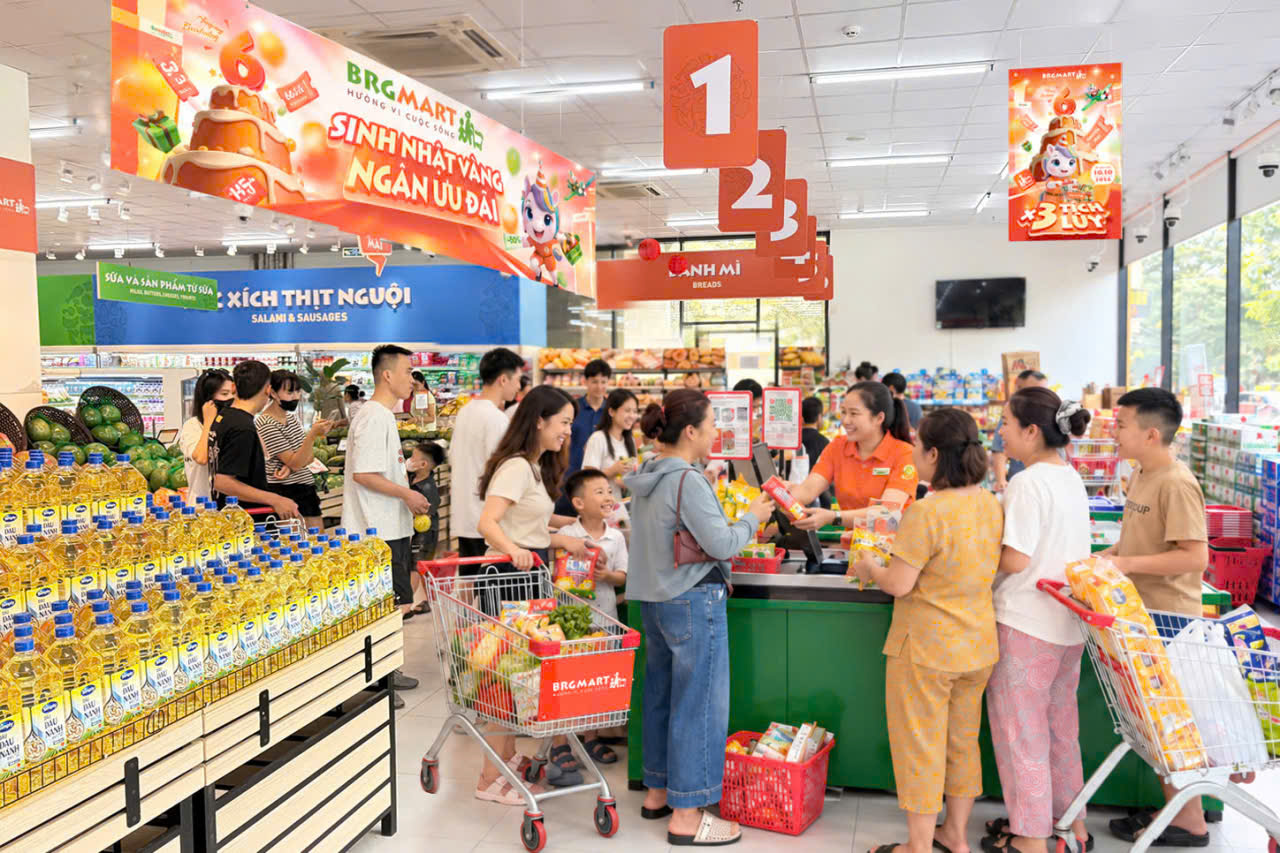 Hệ thống siêu thị BRGMart mừng sinh nhật, tri ân khách hàng loạt ưu đãi hấp dẫn - Ảnh 1.