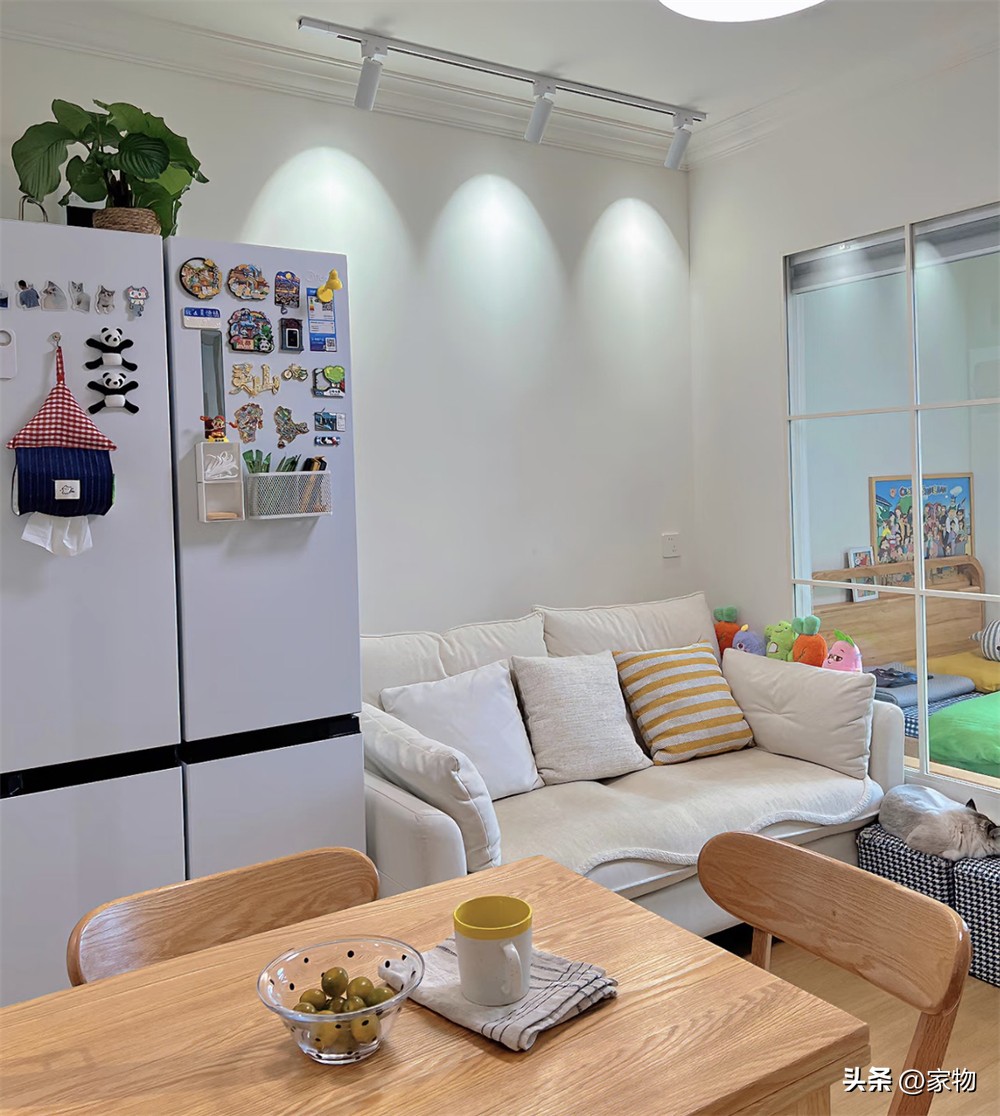 Căn hộ cũ 37m&sup2; ở trung t&acirc;m th&agrave;nh phố: Chia đ&ocirc;i ph&ograve;ng kh&aacute;ch l&agrave;m th&ecirc;m ph&ograve;ng ngủ, gia đ&igrave;nh 3 người vẫn sống thoải m&aacute;i - Ảnh 5.
